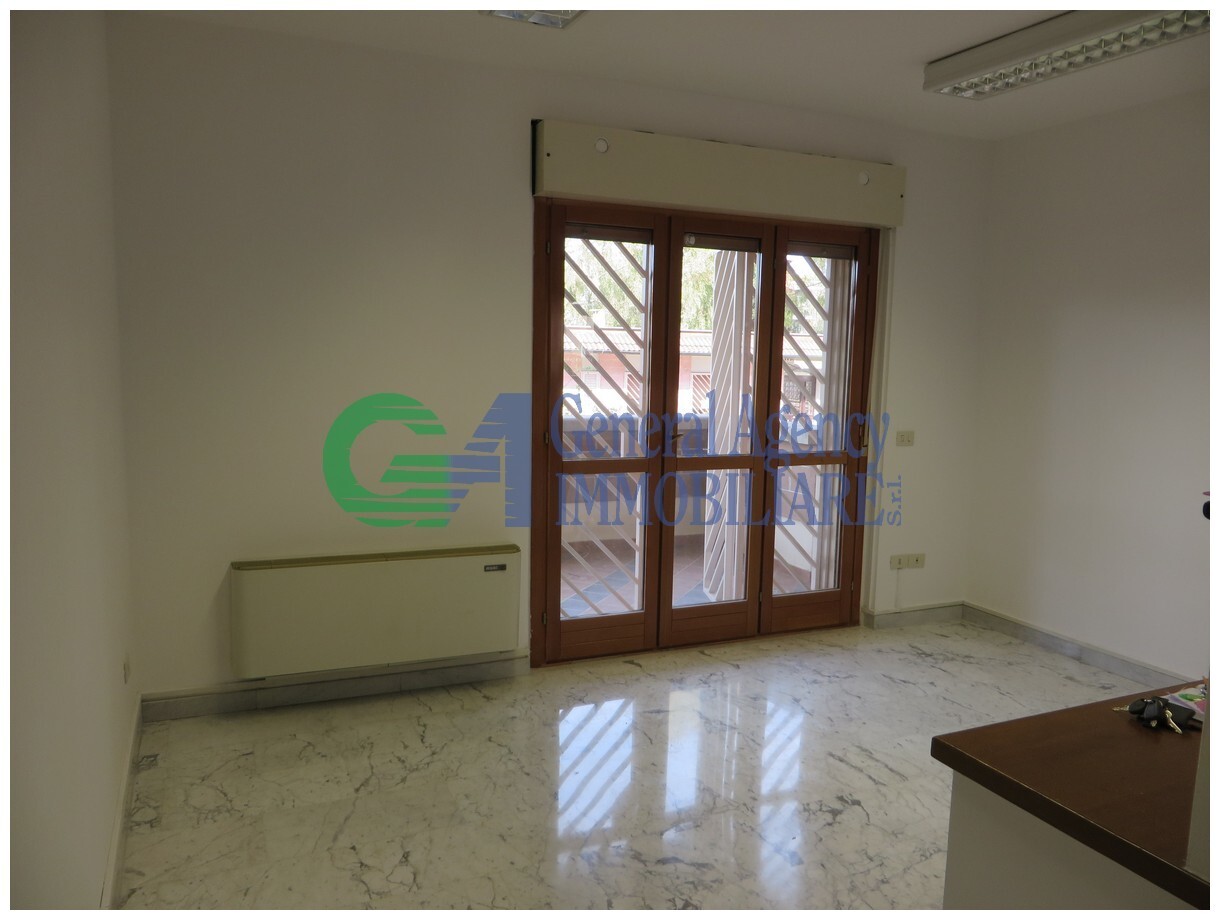 Ufficio con giardino in via andrea millevoi, Roma