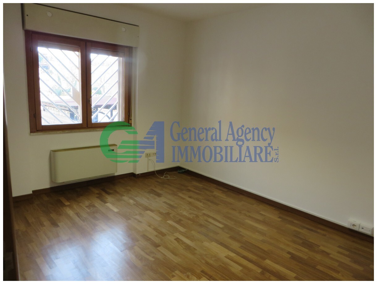 Ufficio con giardino in via andrea millevoi, Roma