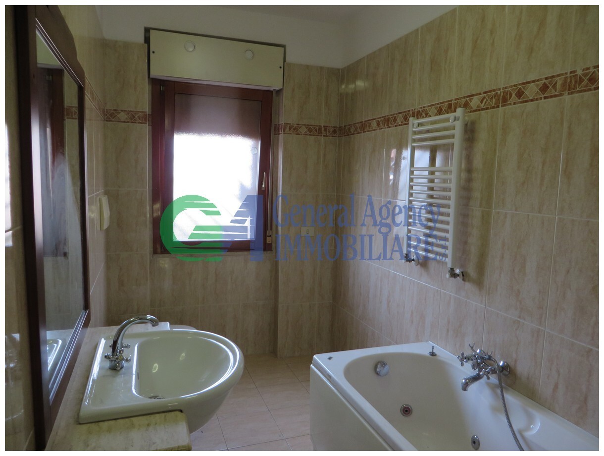 Ufficio con giardino in via andrea millevoi, Roma