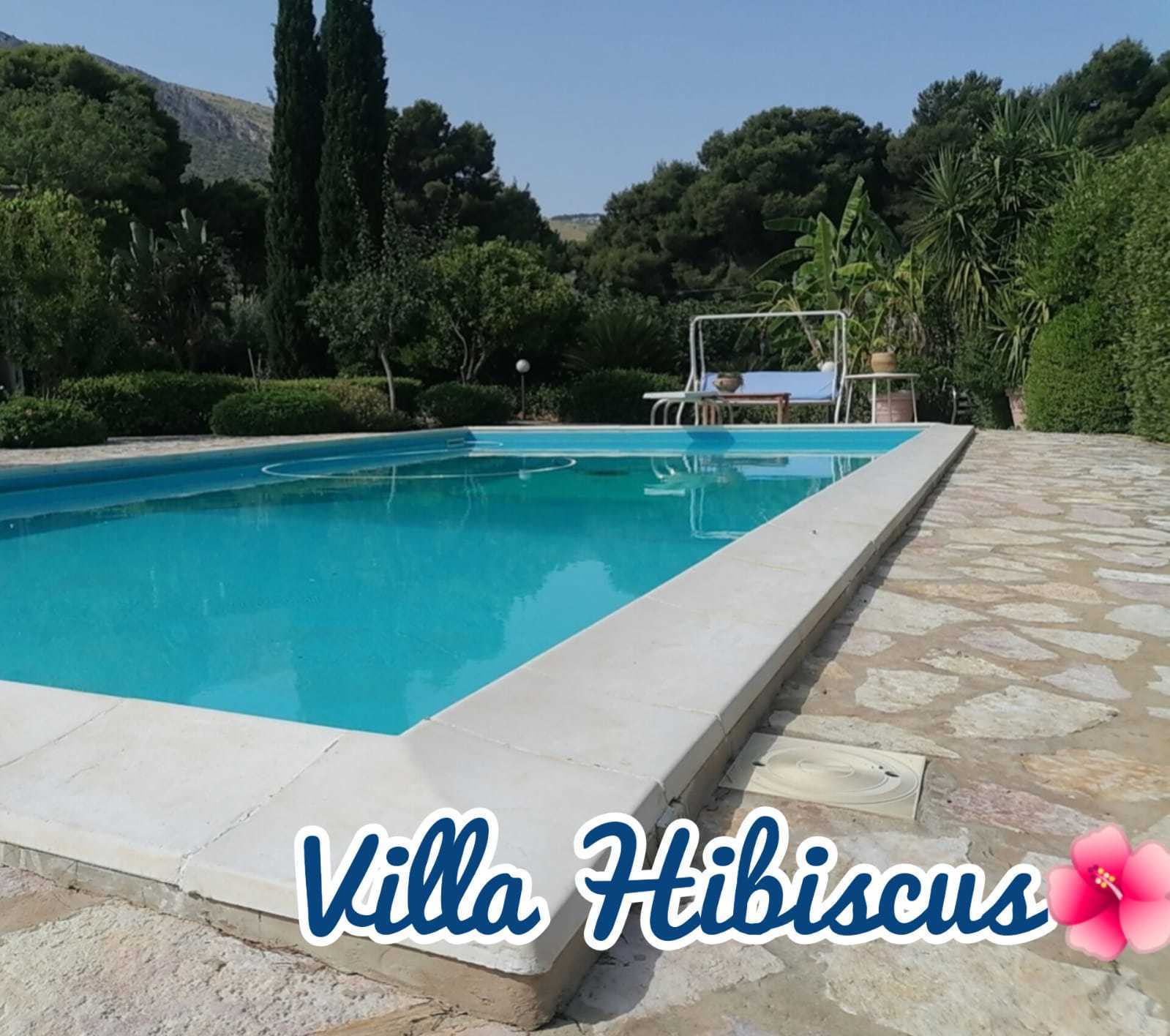 Villa con giardino a Castellammare del Golfo