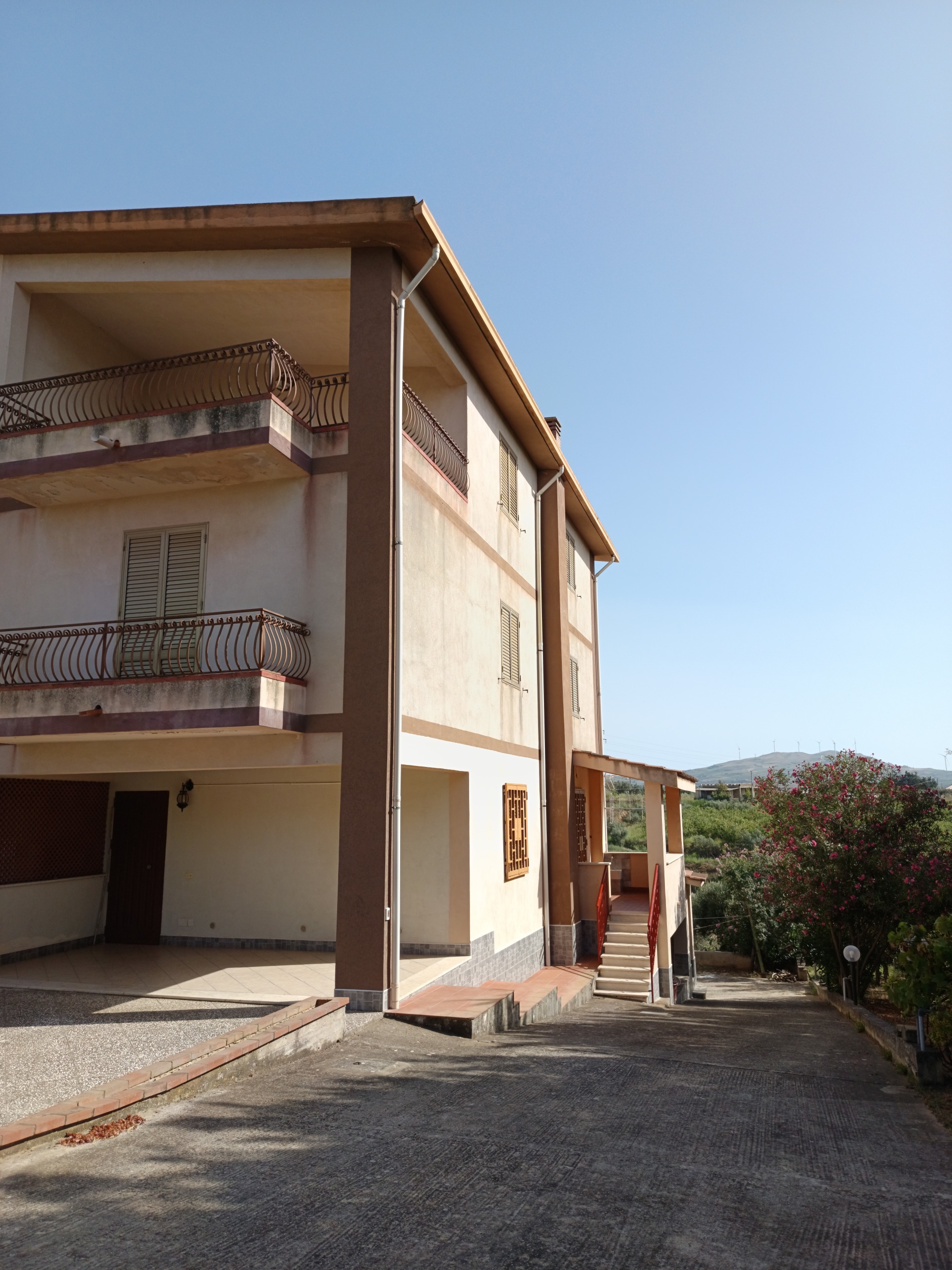 Villetta a schiera da ristrutturare a Partinico
