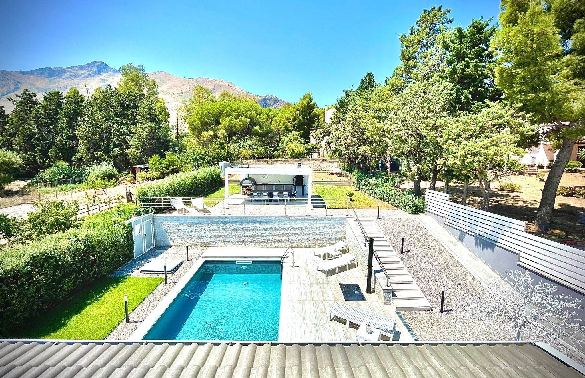 Casa indipendente con giardino a Altavilla Milicia