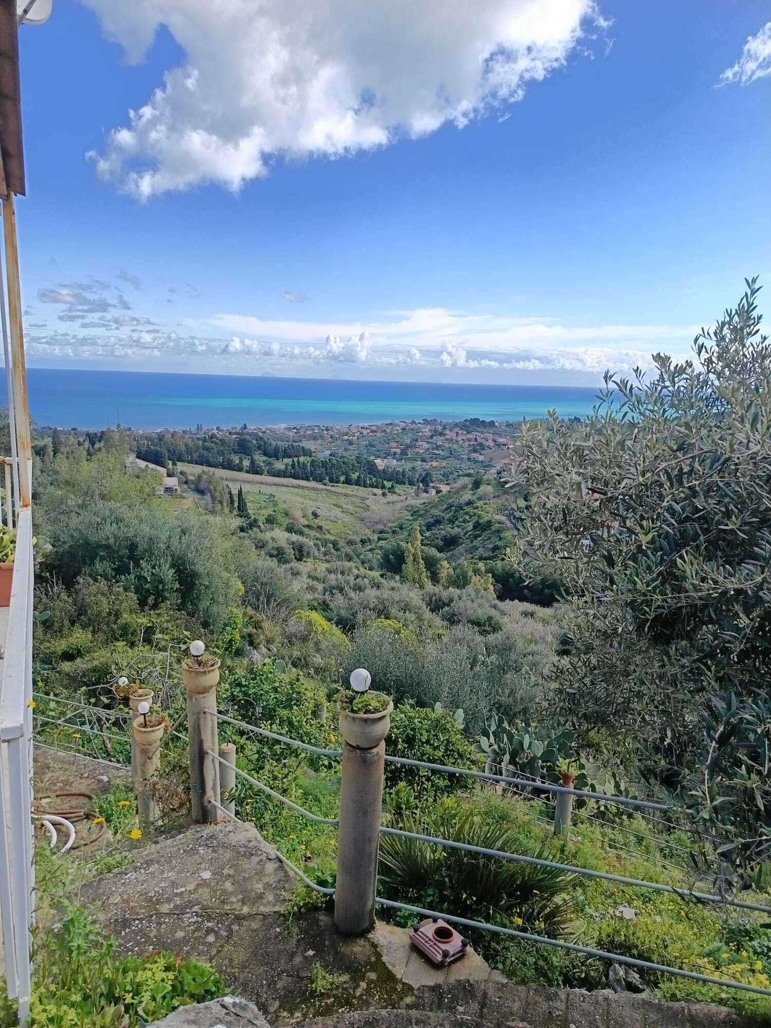 Villa con giardino a Trabia