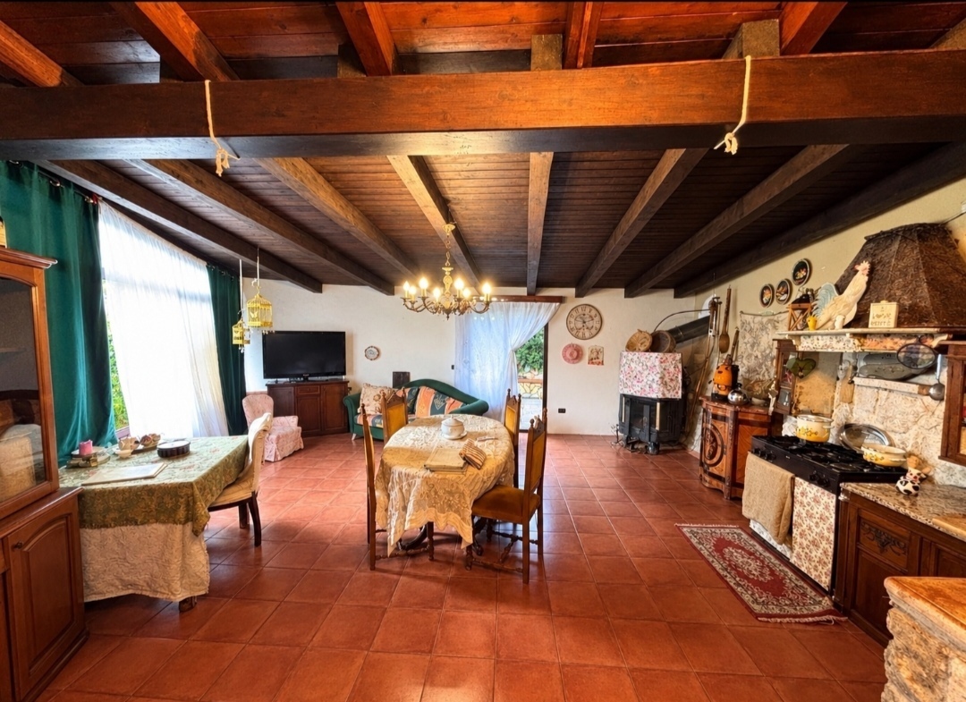 Rustico con terrazzo a Belmonte Mezzagno