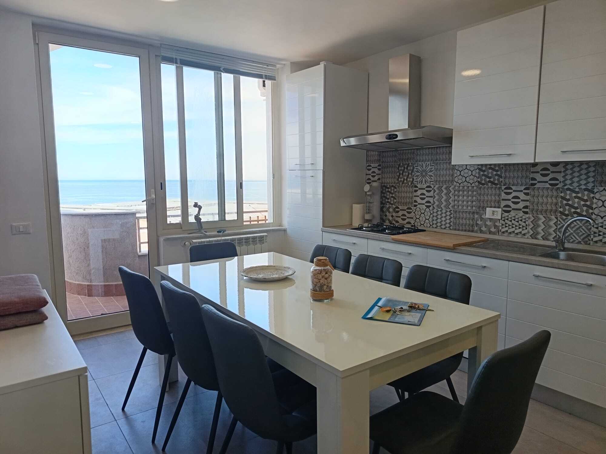 Appartamento vista mare in via portella della ginestra 20, Balestrate