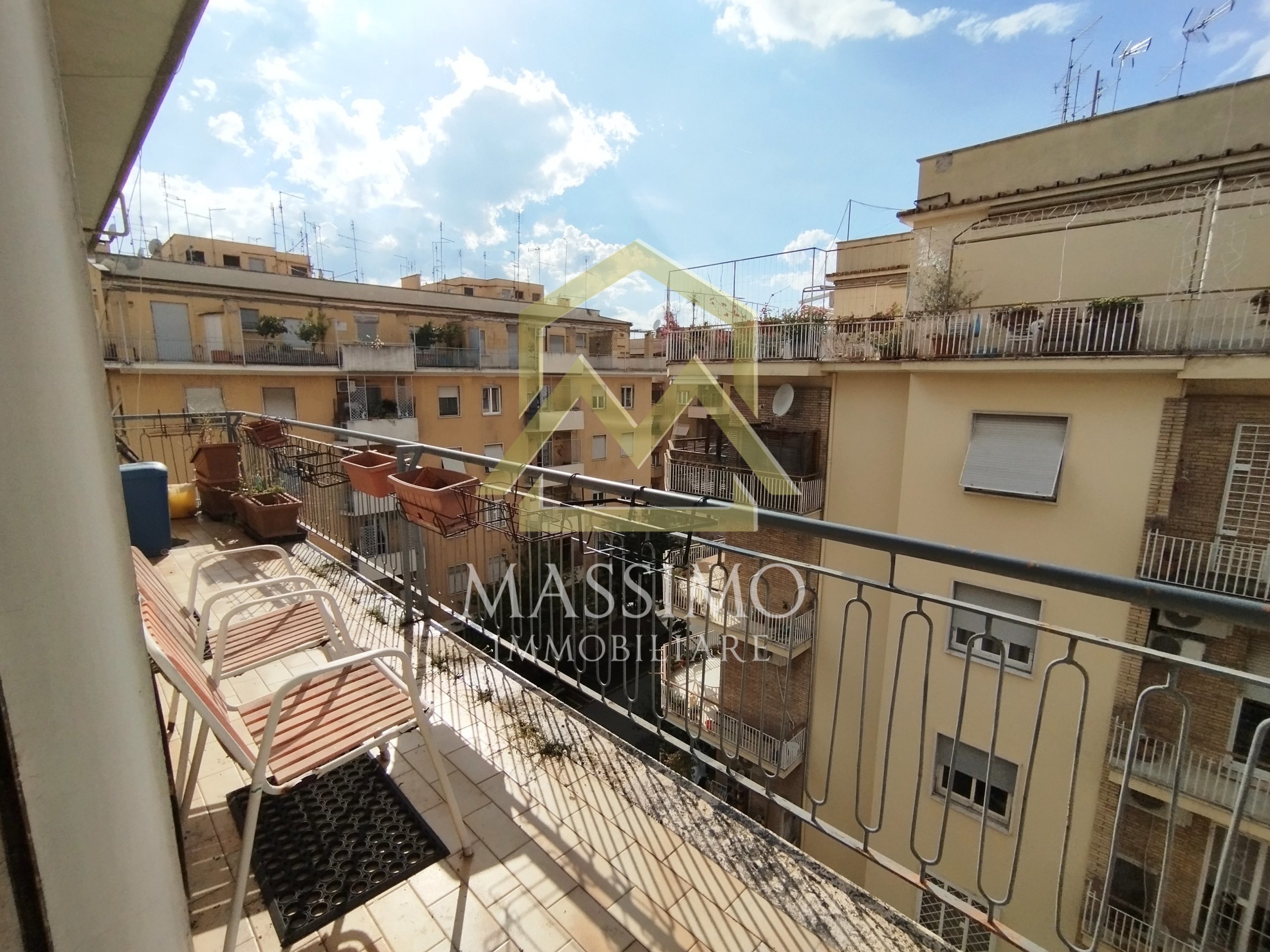 Quadrilocale da ristrutturare in via tommaso da celano, Roma