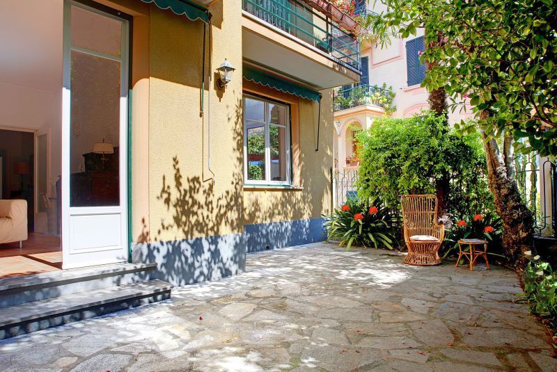 Appartamento con giardino, Rapallo zona porto
