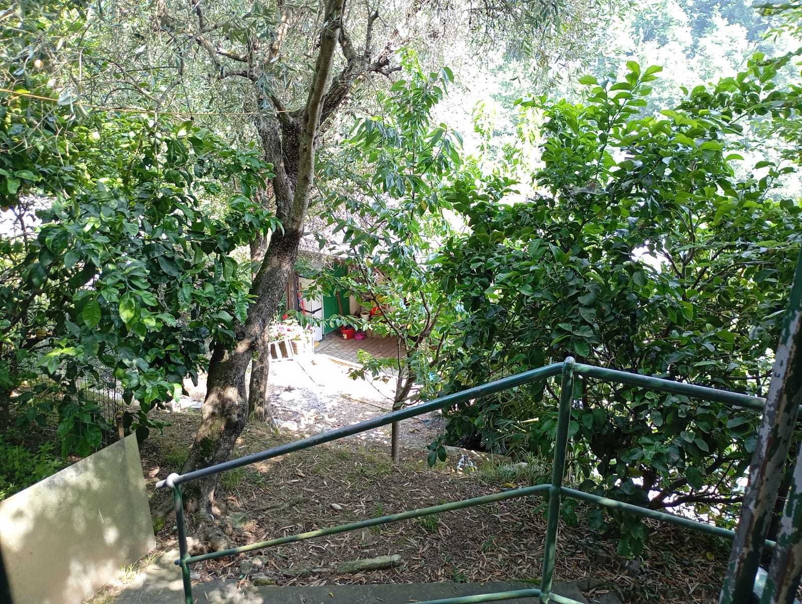 Casa indipendente con giardino in via tonnego 17, Rapallo