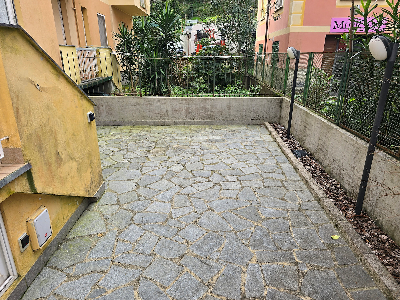 Trilocale con giardino in via laggiaro 45, Rapallo