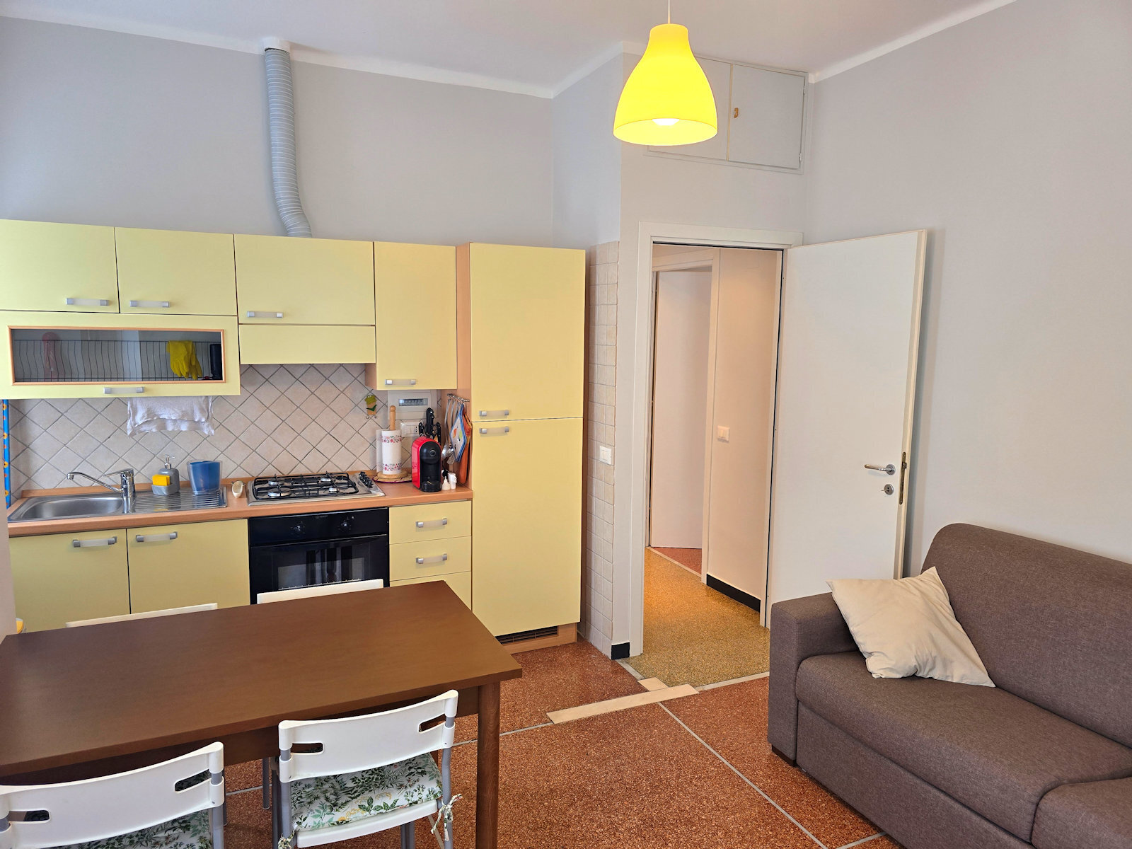 Trilocale con giardino in via laggiaro 45, Rapallo