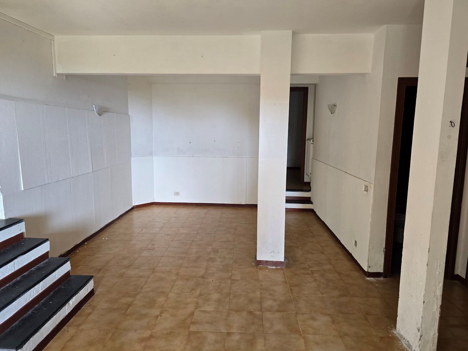 Quadrilocale da ristrutturare in via l. bernab� brea 56, Zoagli