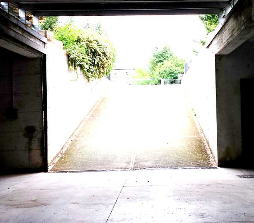 Magazzino con box in via fortunato canevali, Brescia