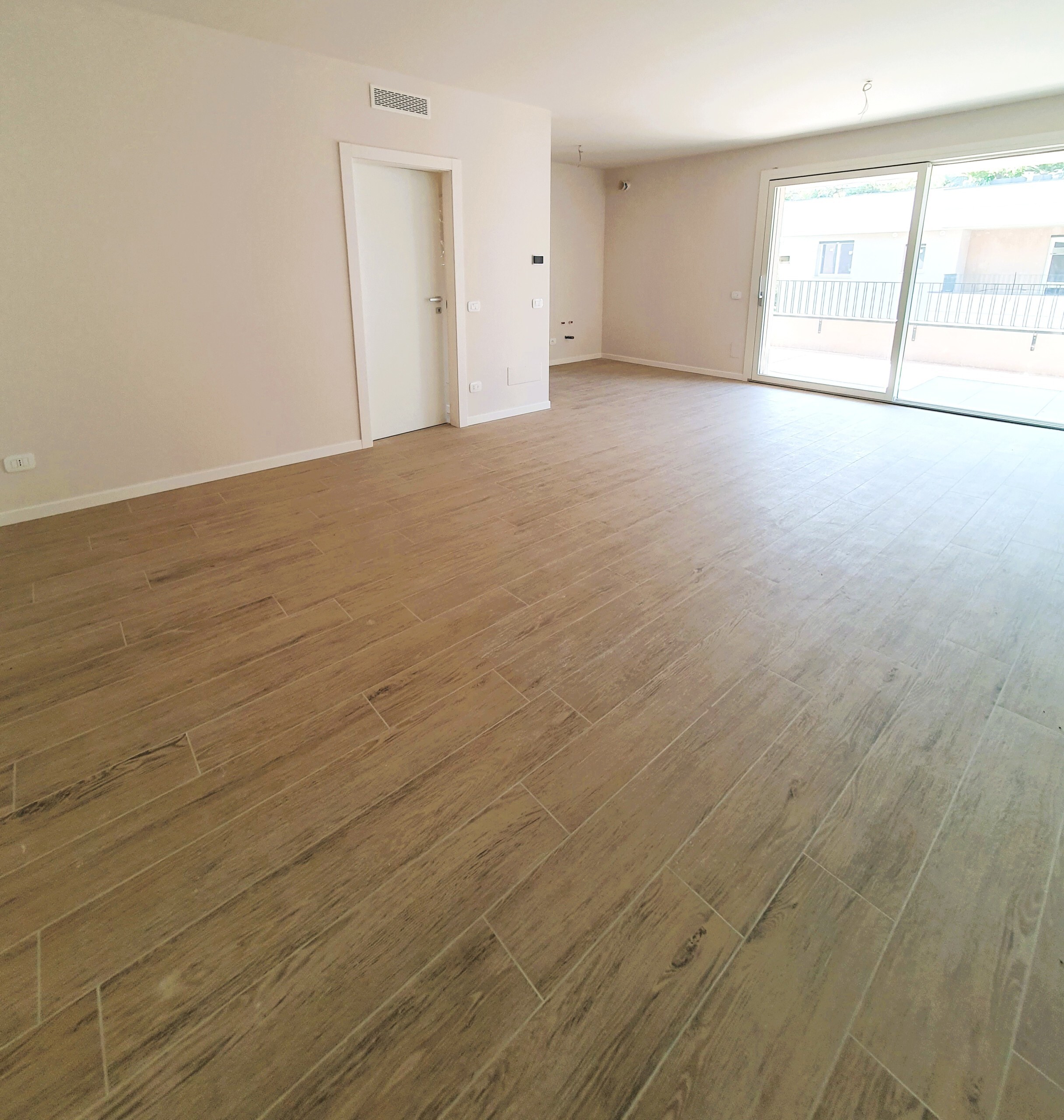 Trilocale con terrazzo in castel mella - zona parco giovanni paolo ii, Castel Mella