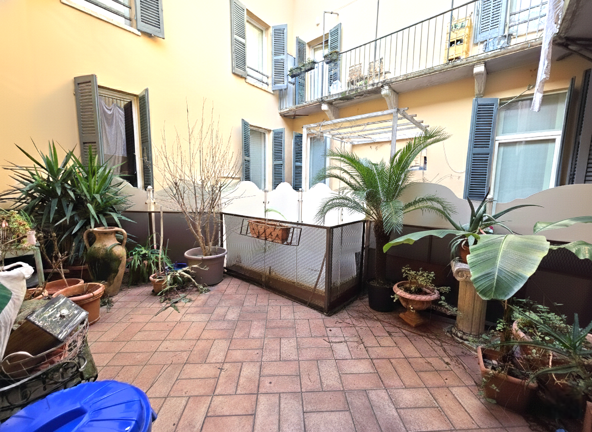 Quadrilocale con terrazzo in corso martiri della libert�, Brescia