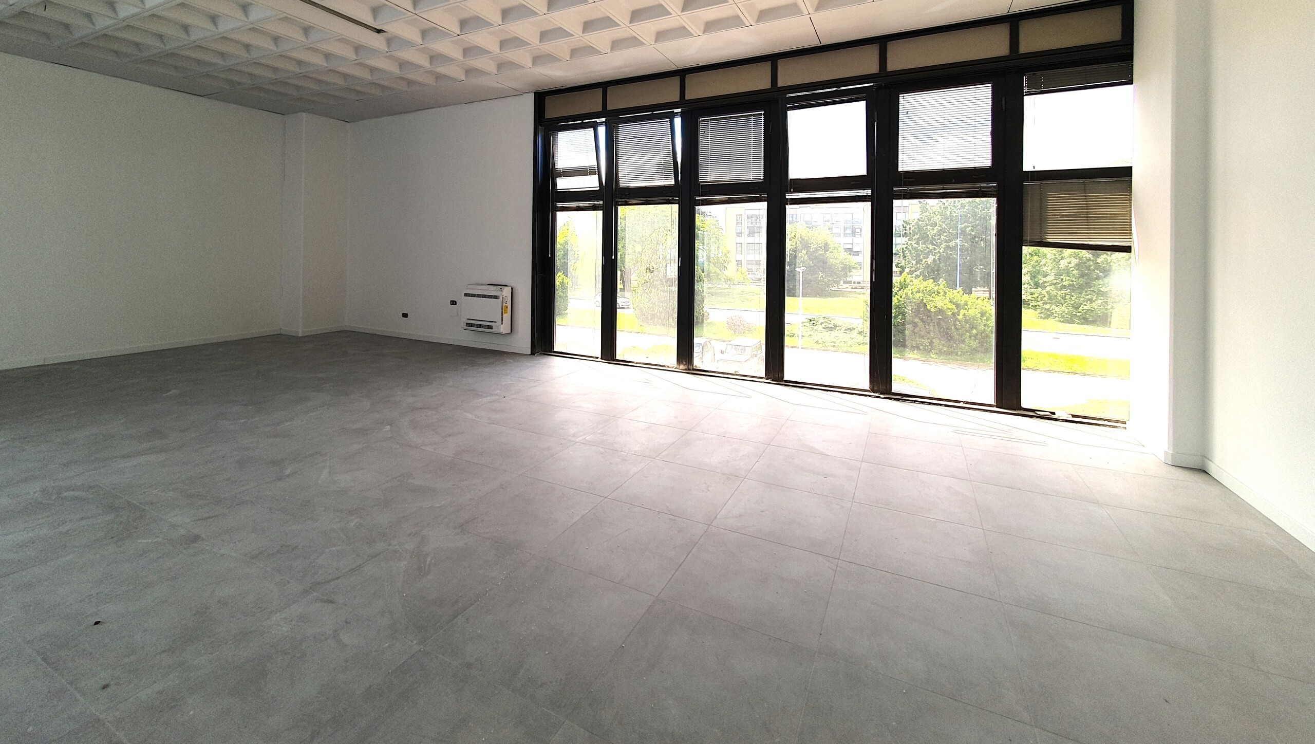 Locale commerciale in affitto in via orzinuovi, Brescia