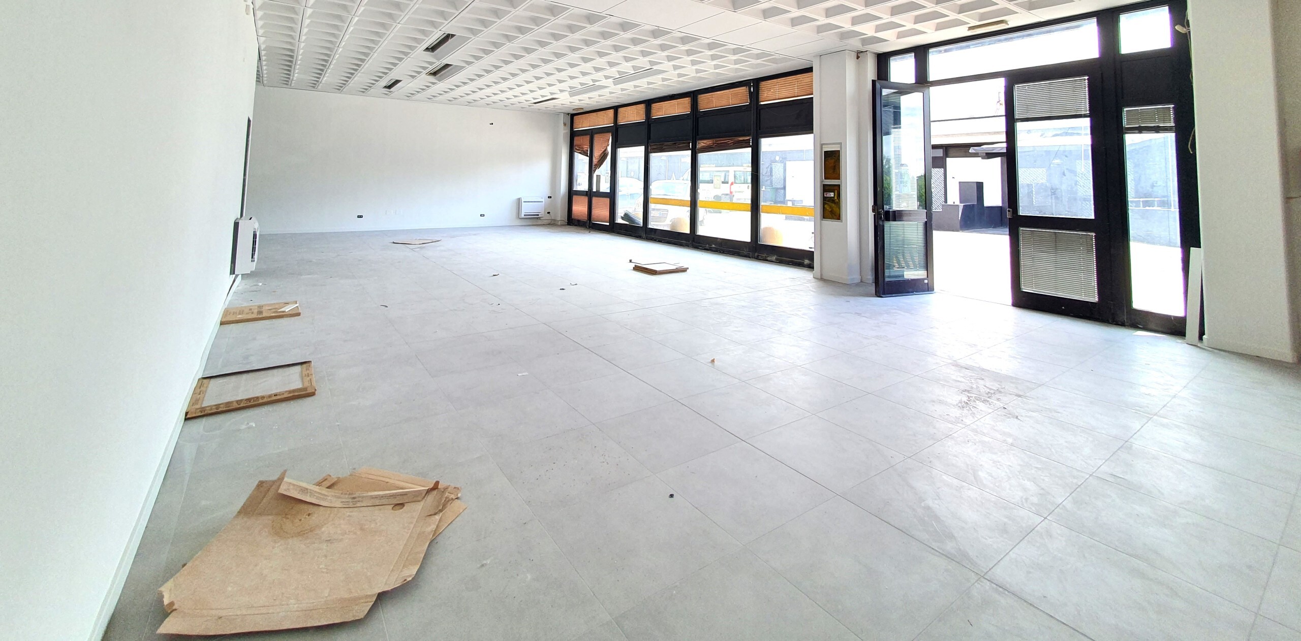 Locale commerciale in affitto in via orzinuovi, Brescia