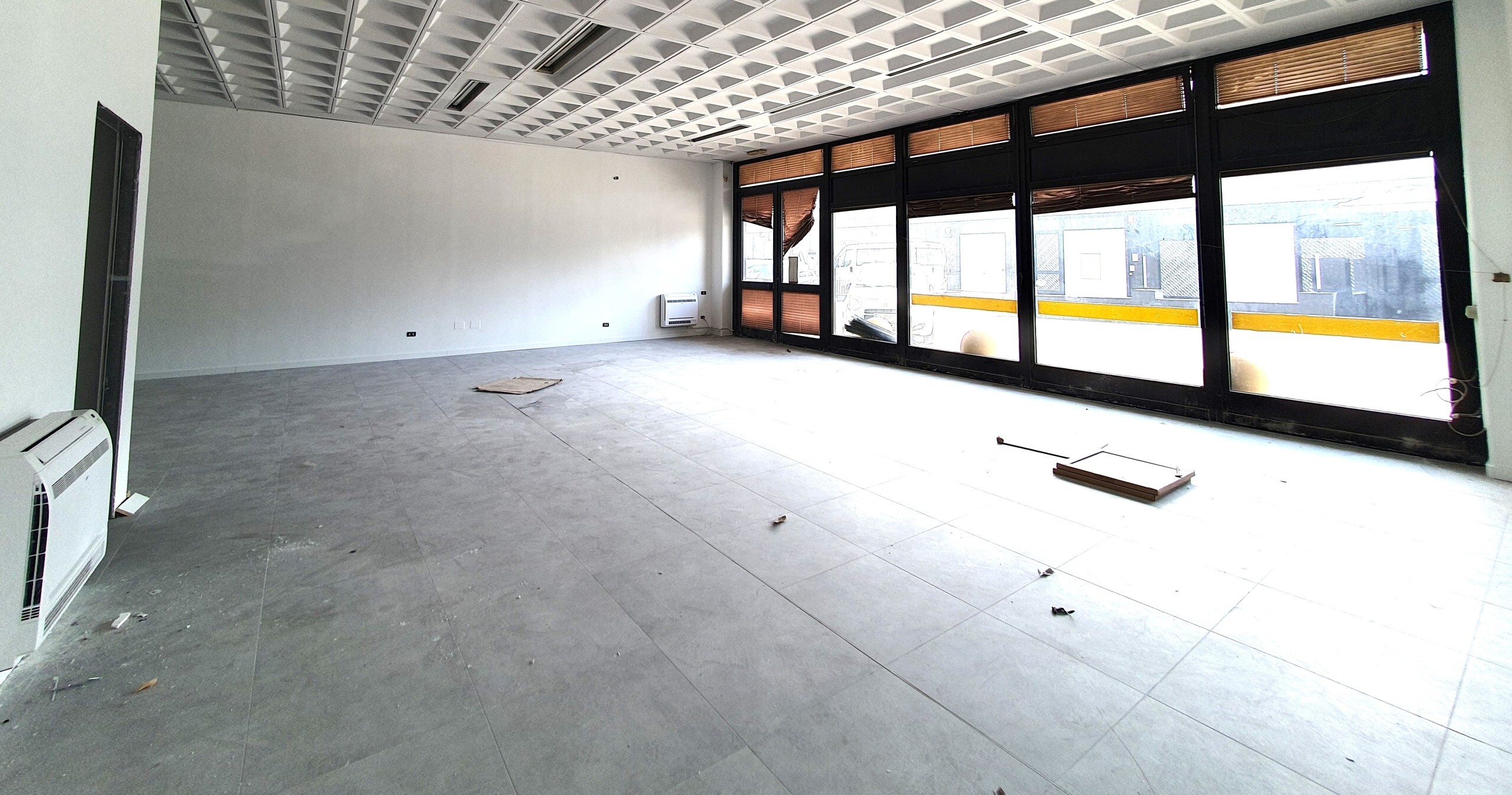 Locale commerciale in affitto in via orzinuovi, Brescia