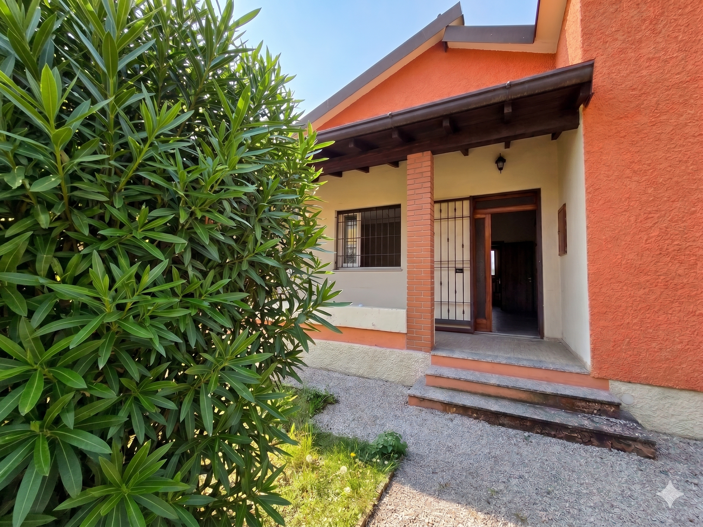 Casa indipendente con giardino in chiesanuova, Brescia