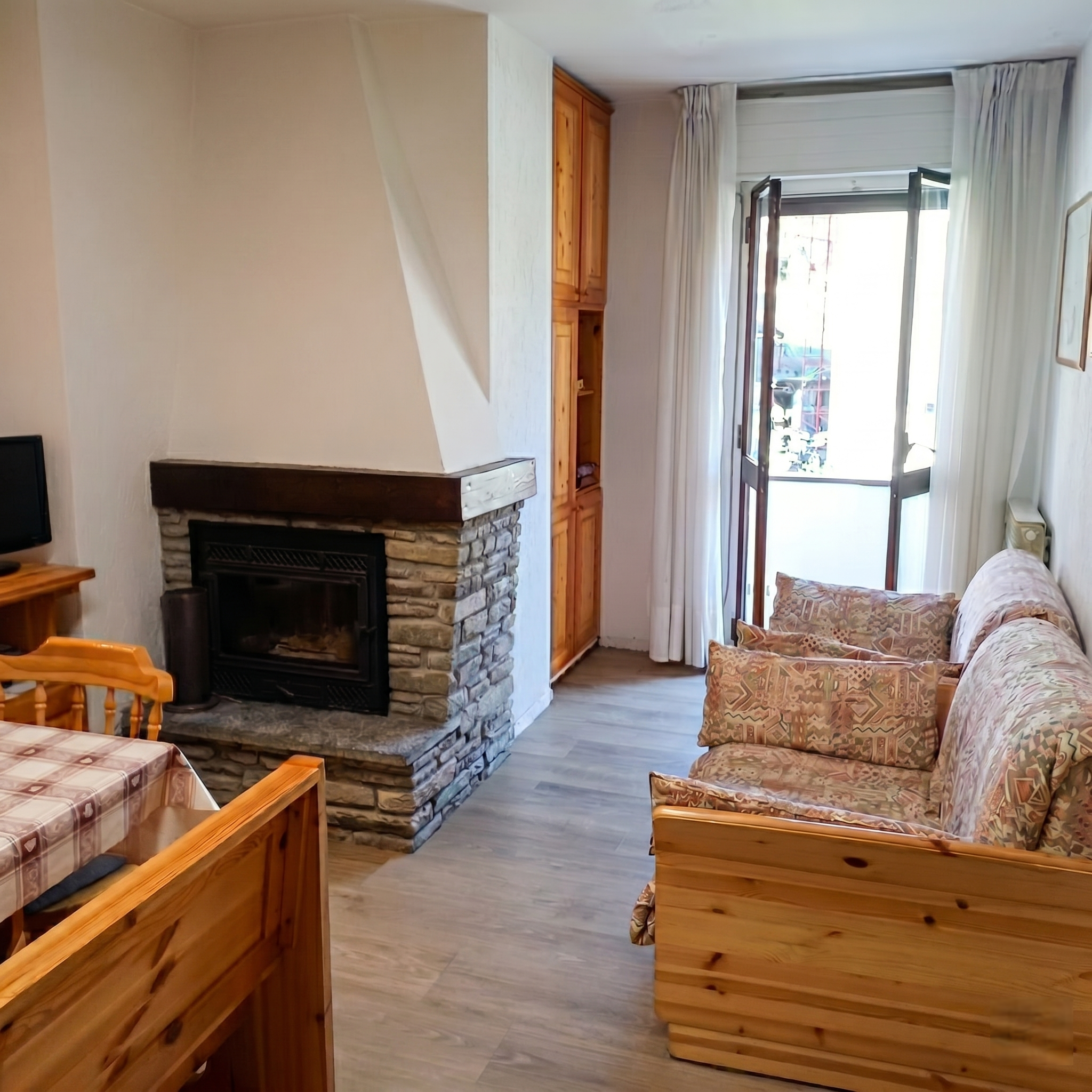 Trilocale con box doppio in via guglielmo marconi, Tem�