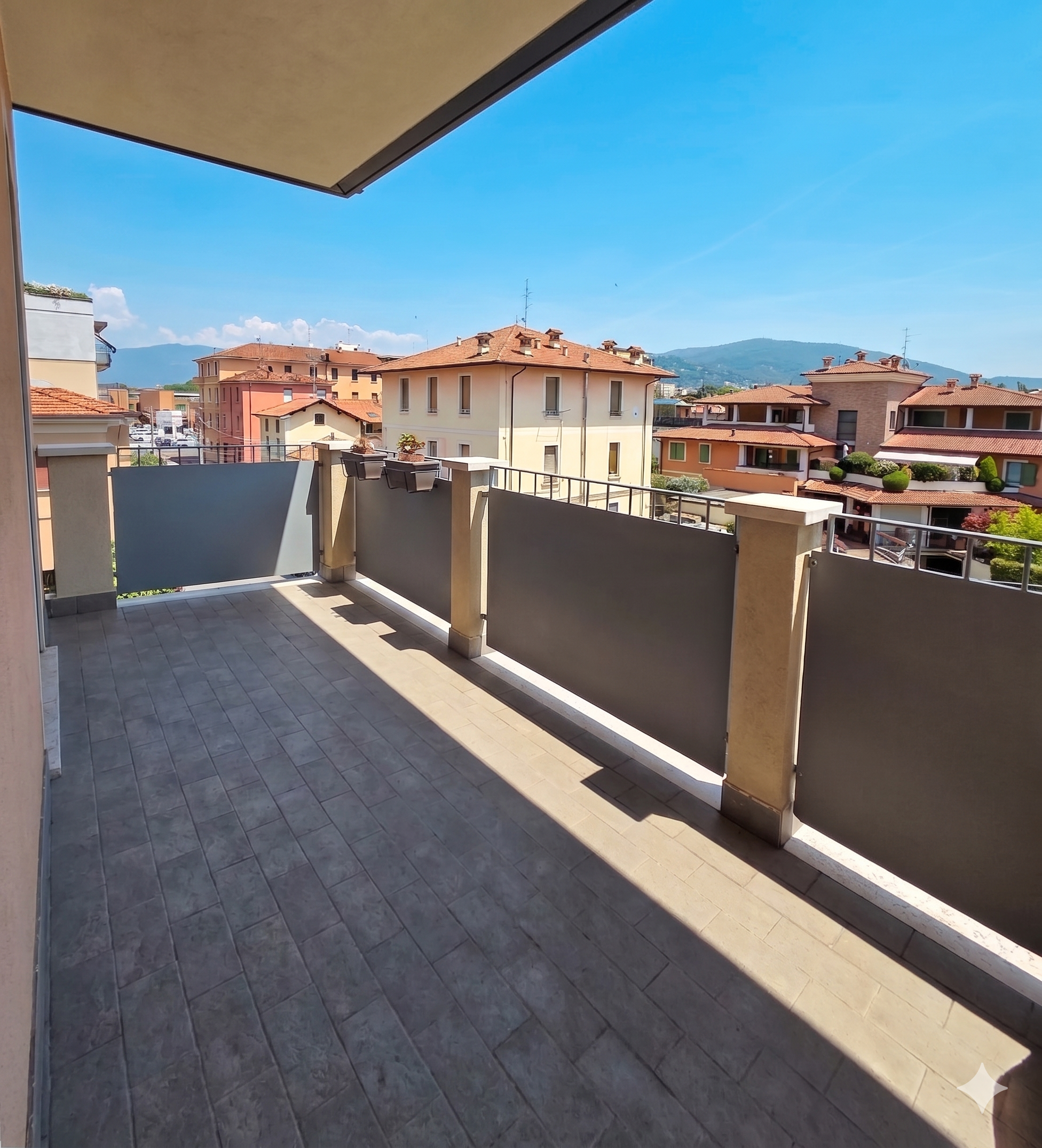 Bilocale con terrazzo in via piemonte, Brescia