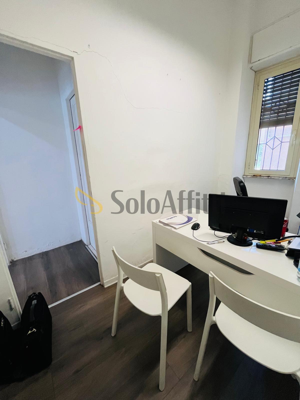 Locale commerciale in affitto in via adige 9, Frosinone