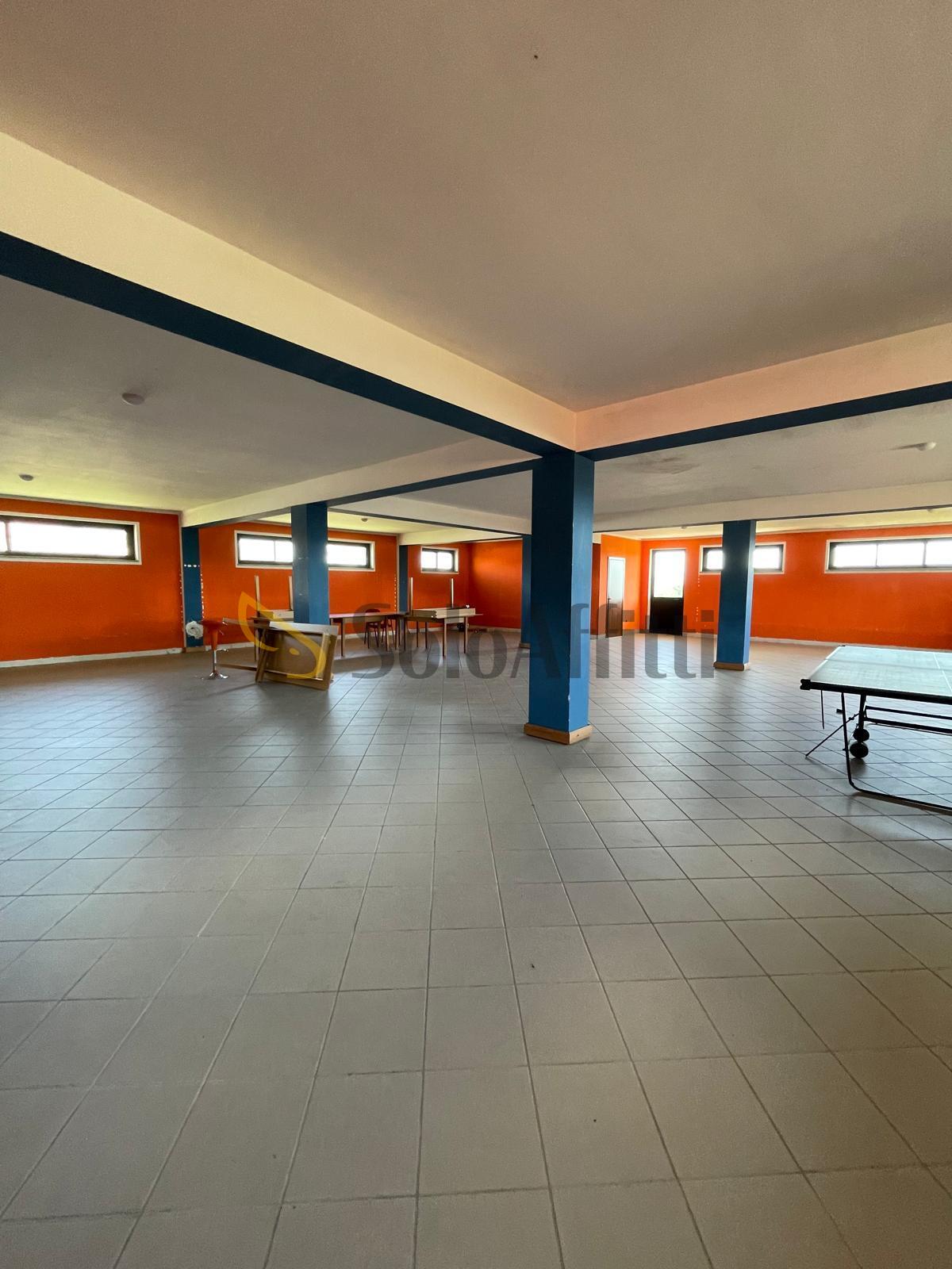 Locale commerciale in affitto in via verdara 4, Strangolagalli