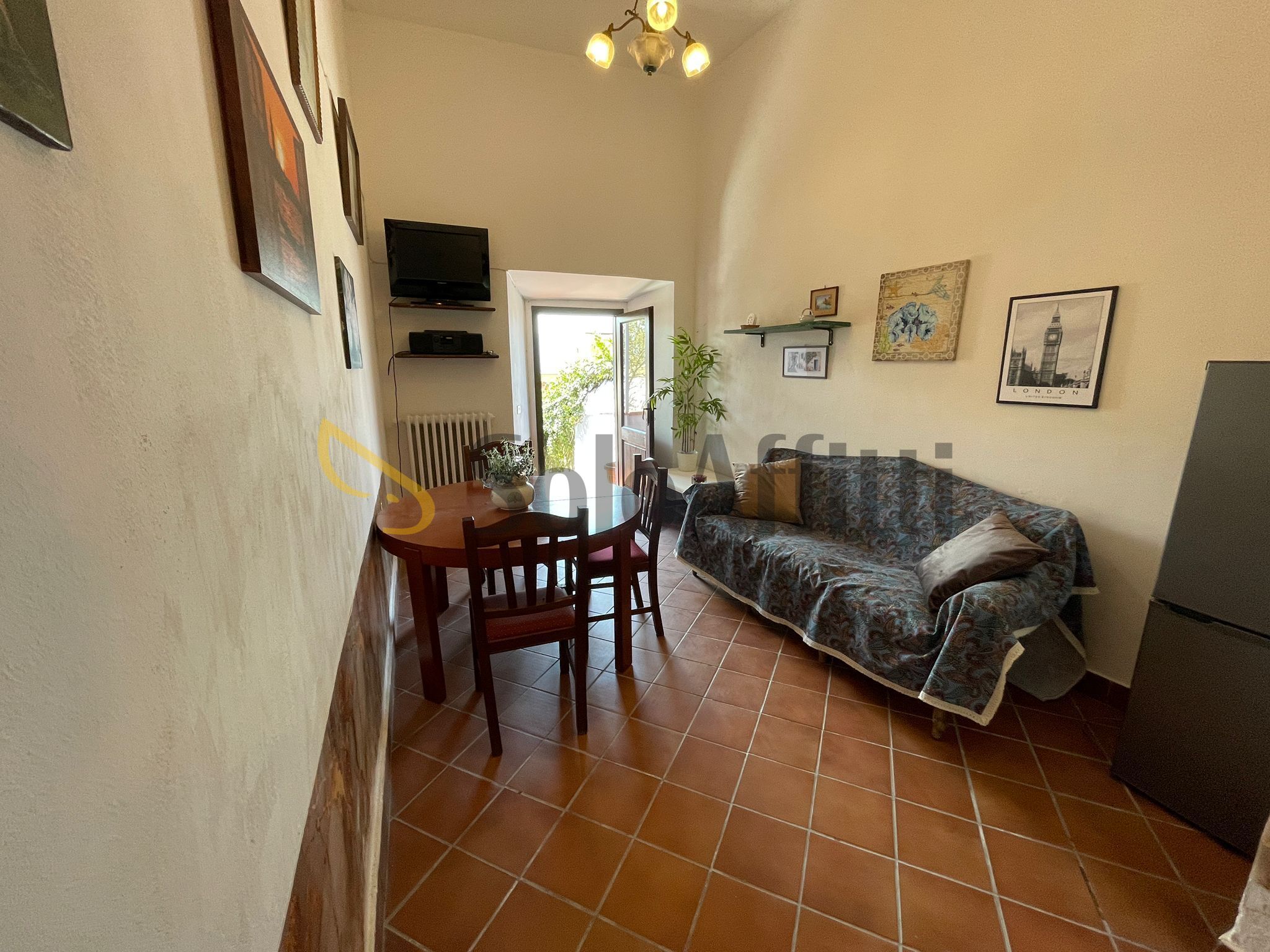 Rustico con giardino a Frosinone