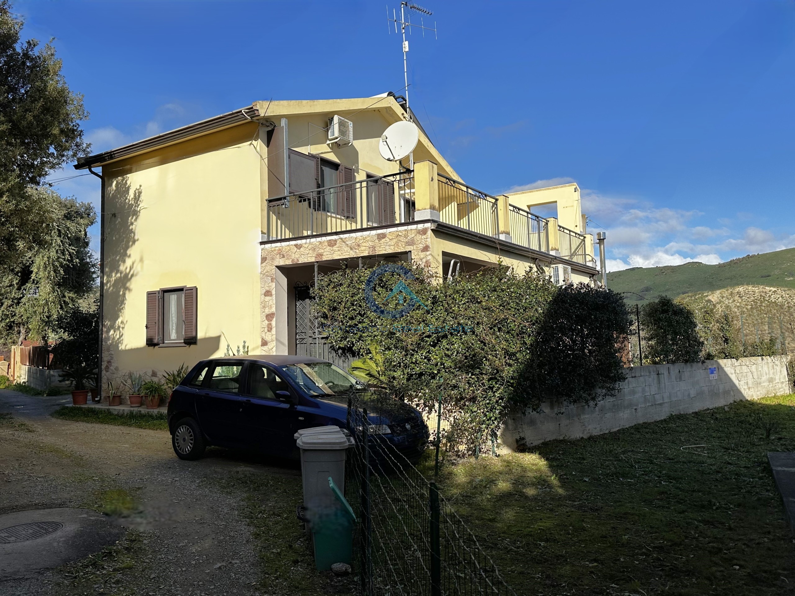 Casa indipendente con giardino in strada rizzo donnantone 10, Borgia