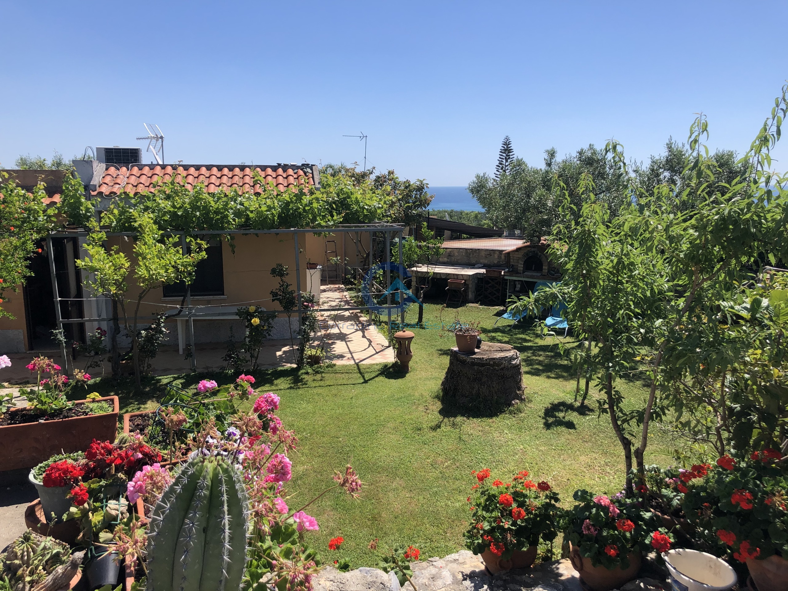 Casa indipendente con giardino, Squillace lido