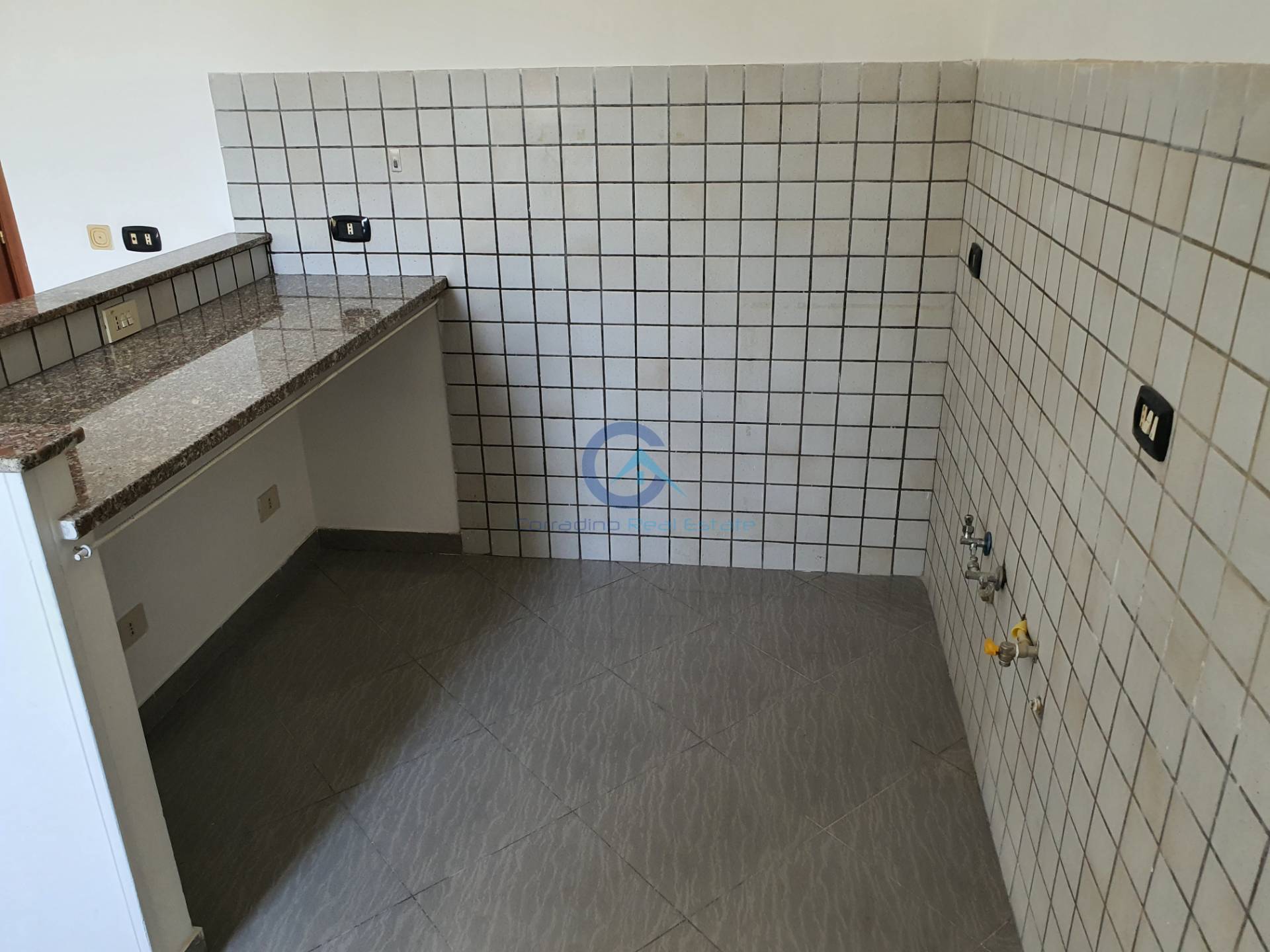 Attico con terrazzo, Catanzaro santa maria