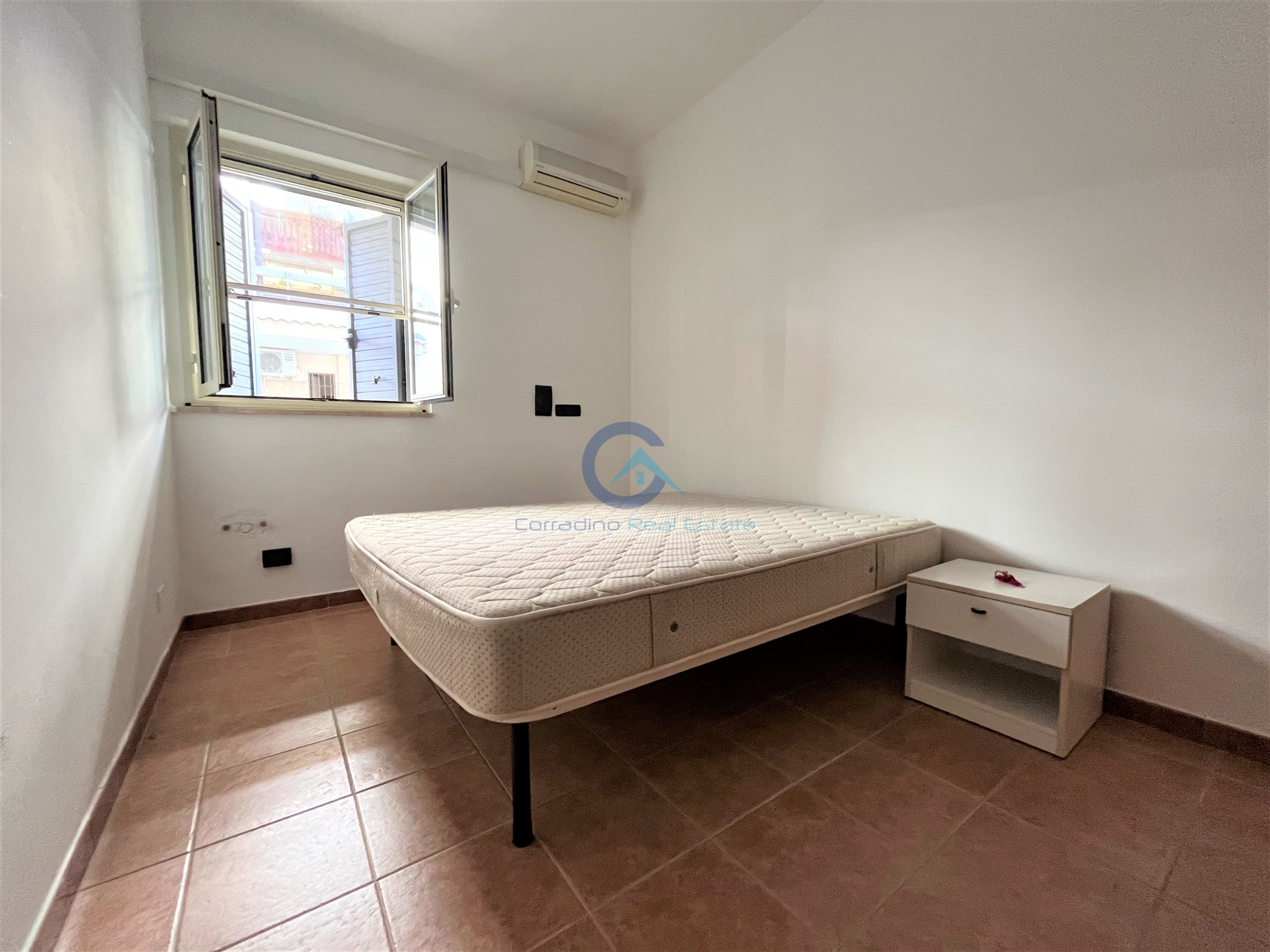 Trilocale in affitto, Squillace lido