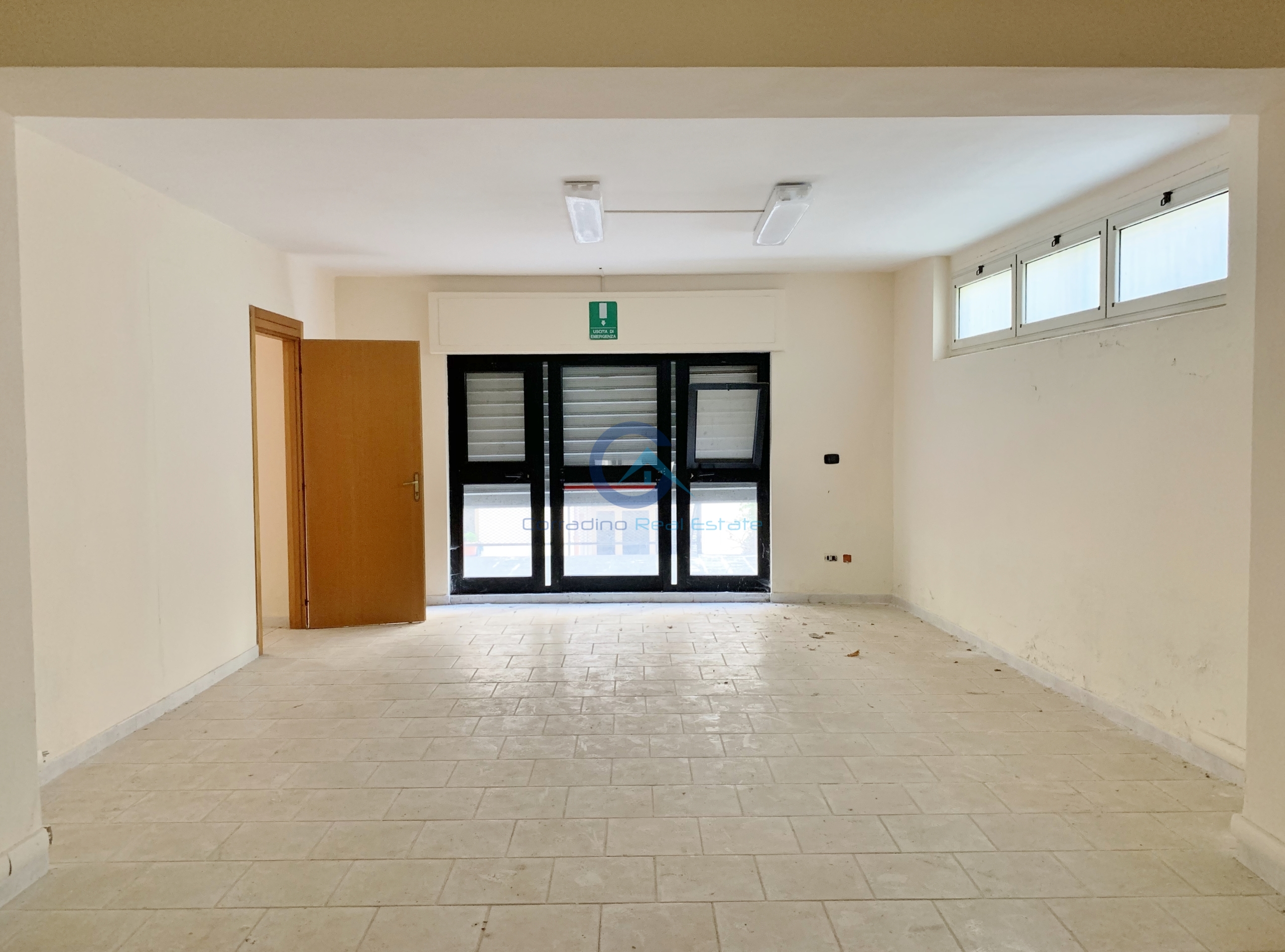 Magazzino in vendita, Catanzaro stadio