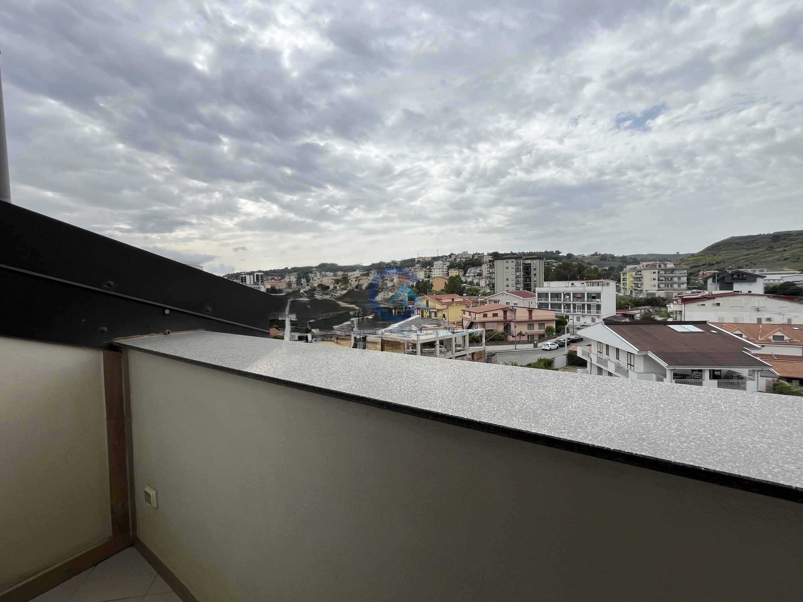 Attico con terrazzo in via sant'elena 34, Catanzaro