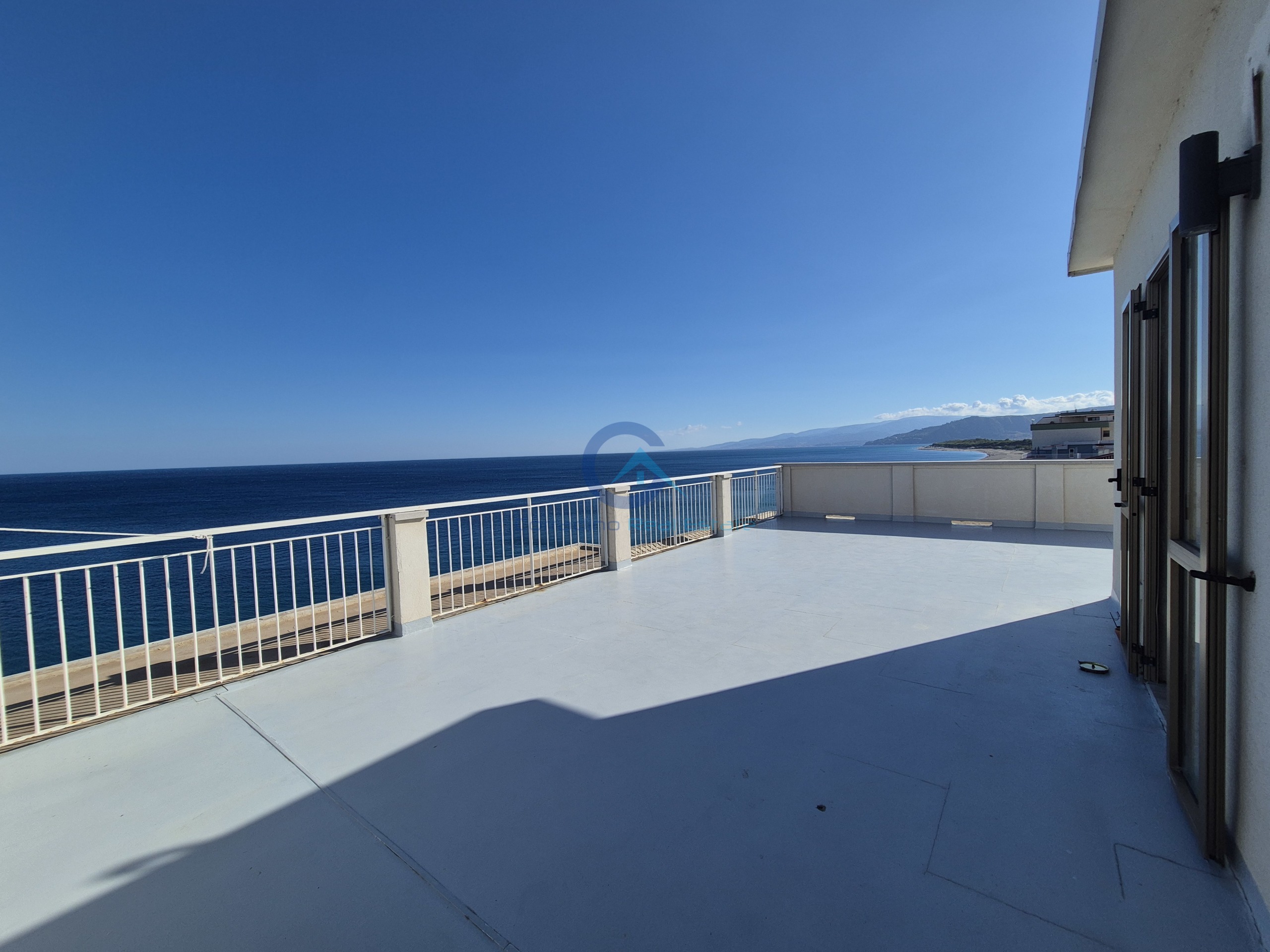 Attico con terrazzo, Catanzaro lungomare