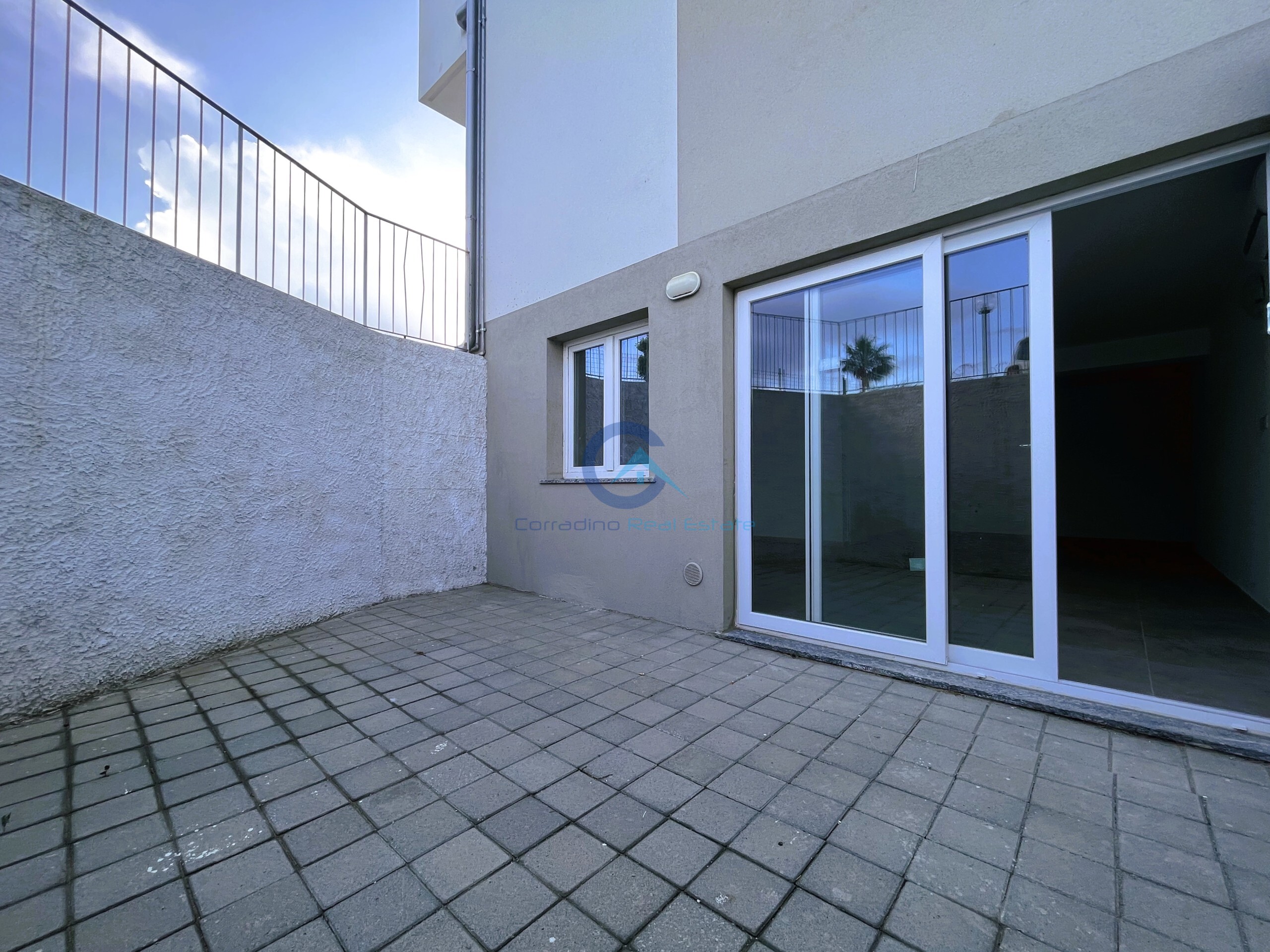 Monolocale con giardino, Catanzaro lido