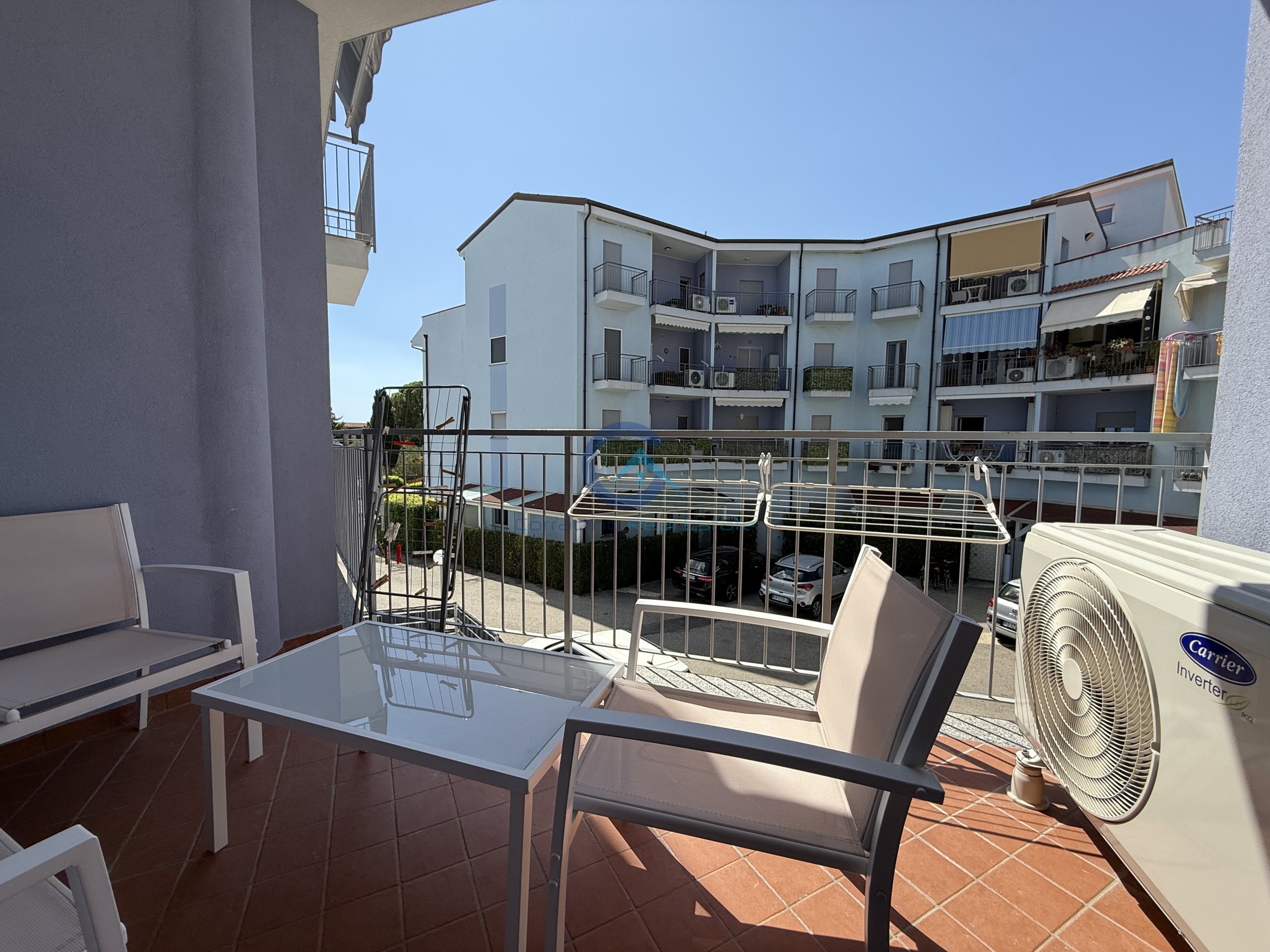 Trilocale con terrazzo a Montauro