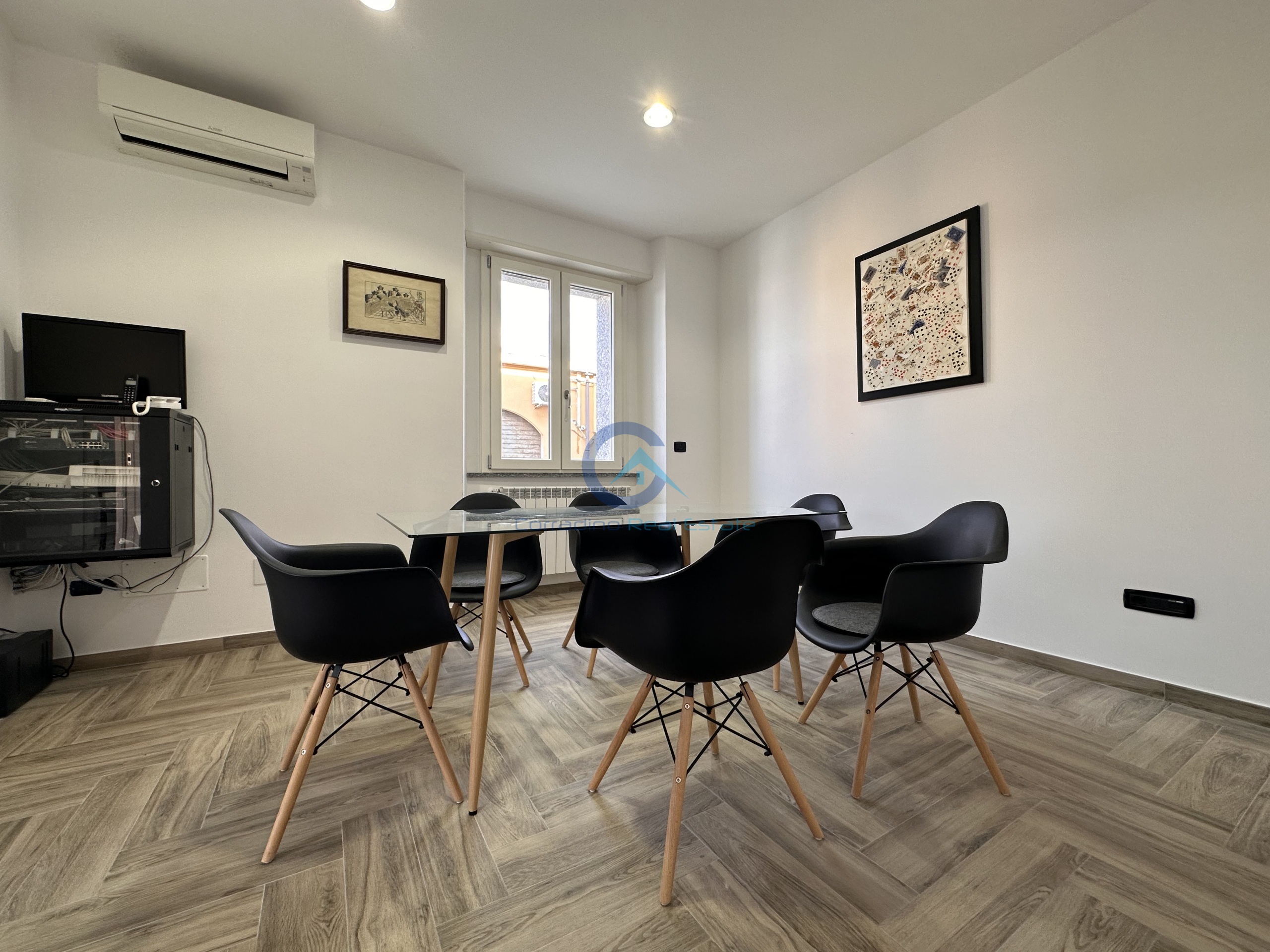 Ufficio vista mare in via lungomare stefano pugliese 54, Catanzaro