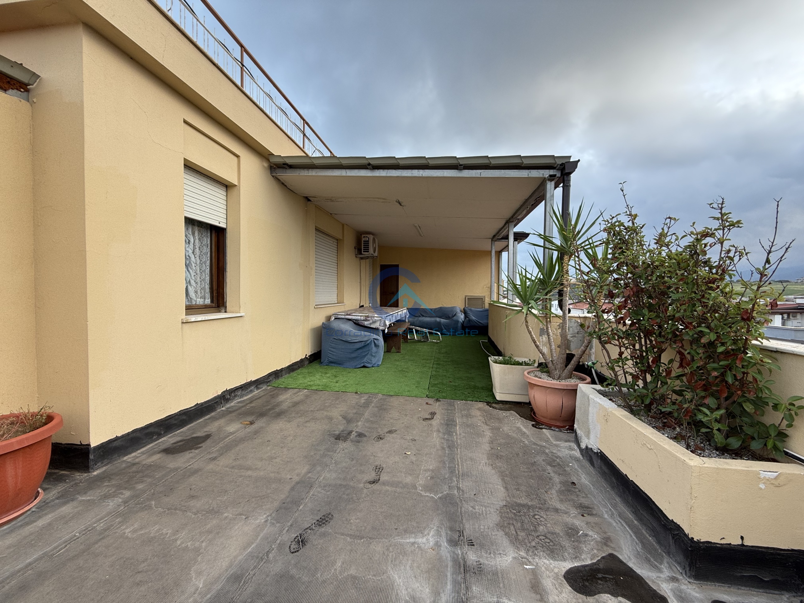 Attico con terrazzi a Soverato