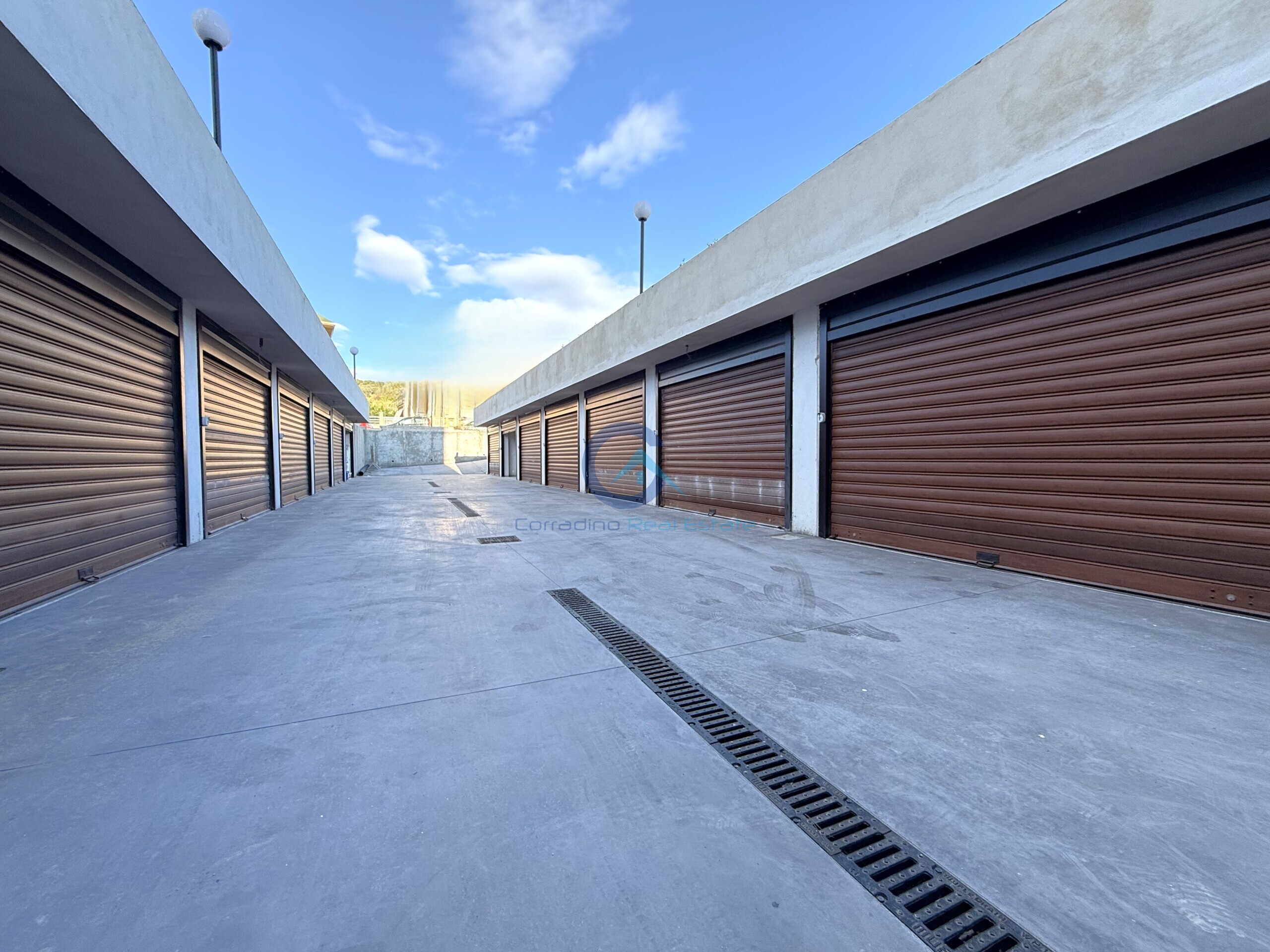 Box/Garage 18mq in affitto in viale crotone 151, Catanzaro