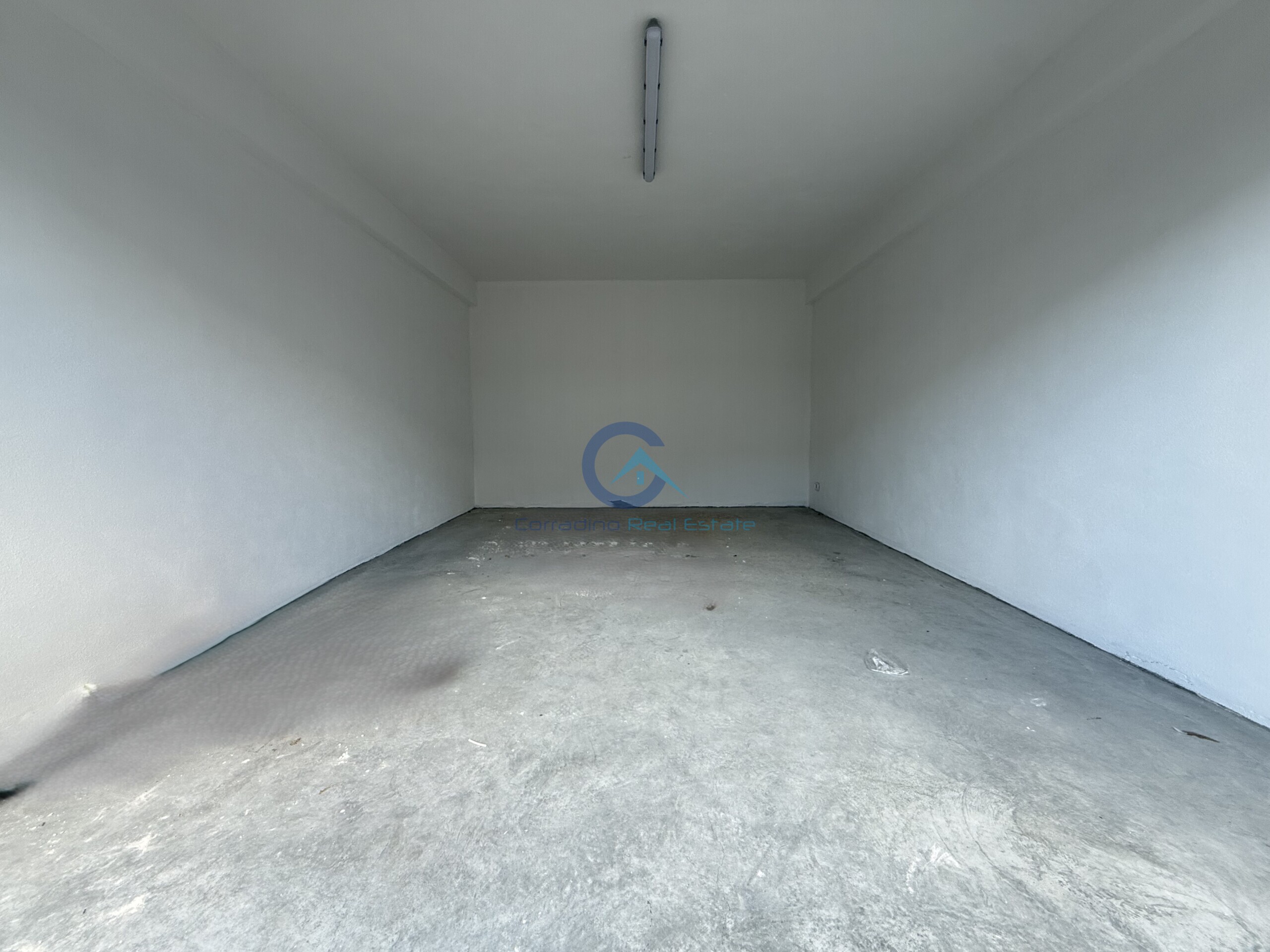 Box/Garage 18mq in affitto in viale crotone 151, Catanzaro