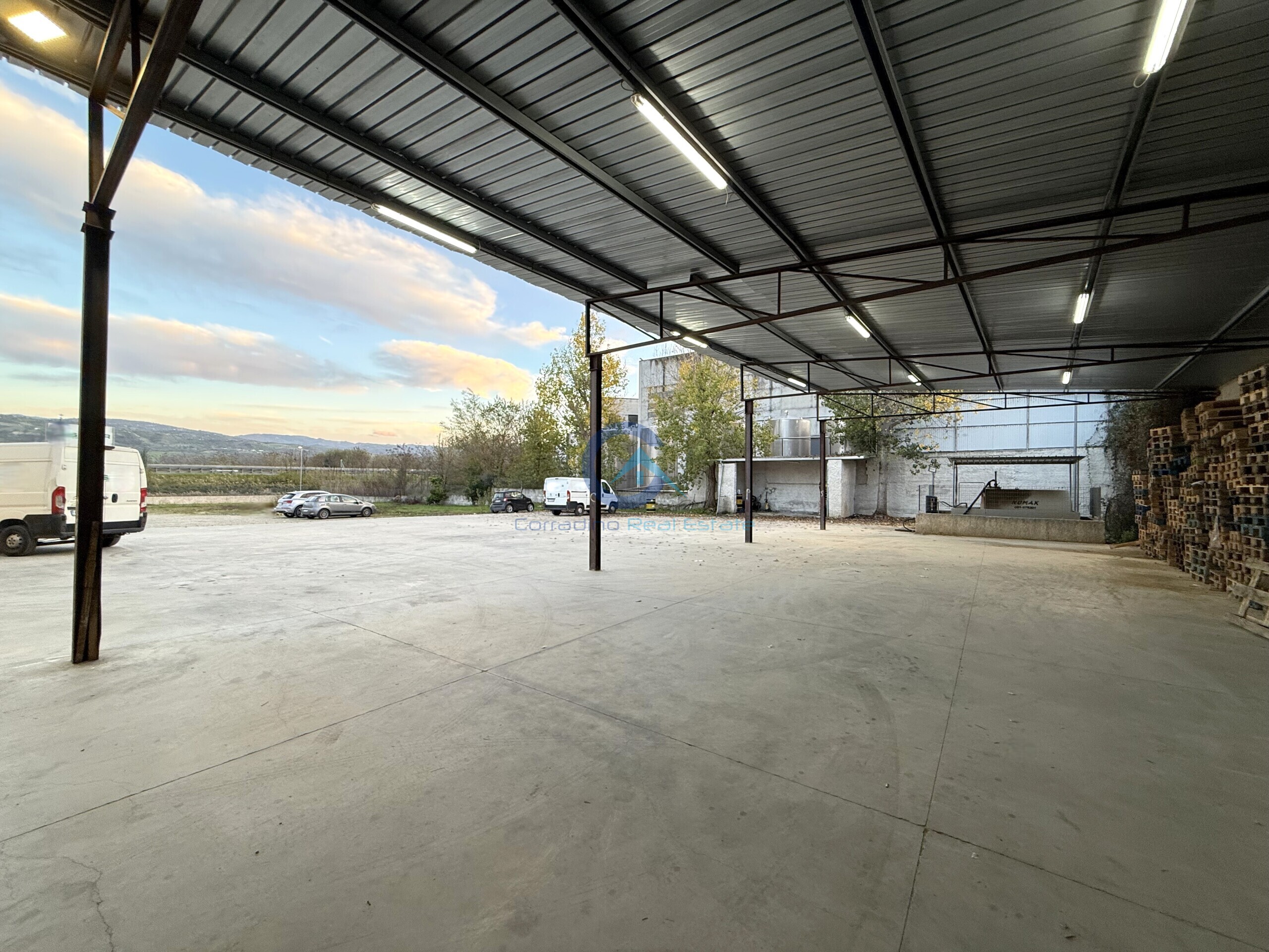 Capannone in vendita in s.da statale 19 delle calabrie, Mongrassano