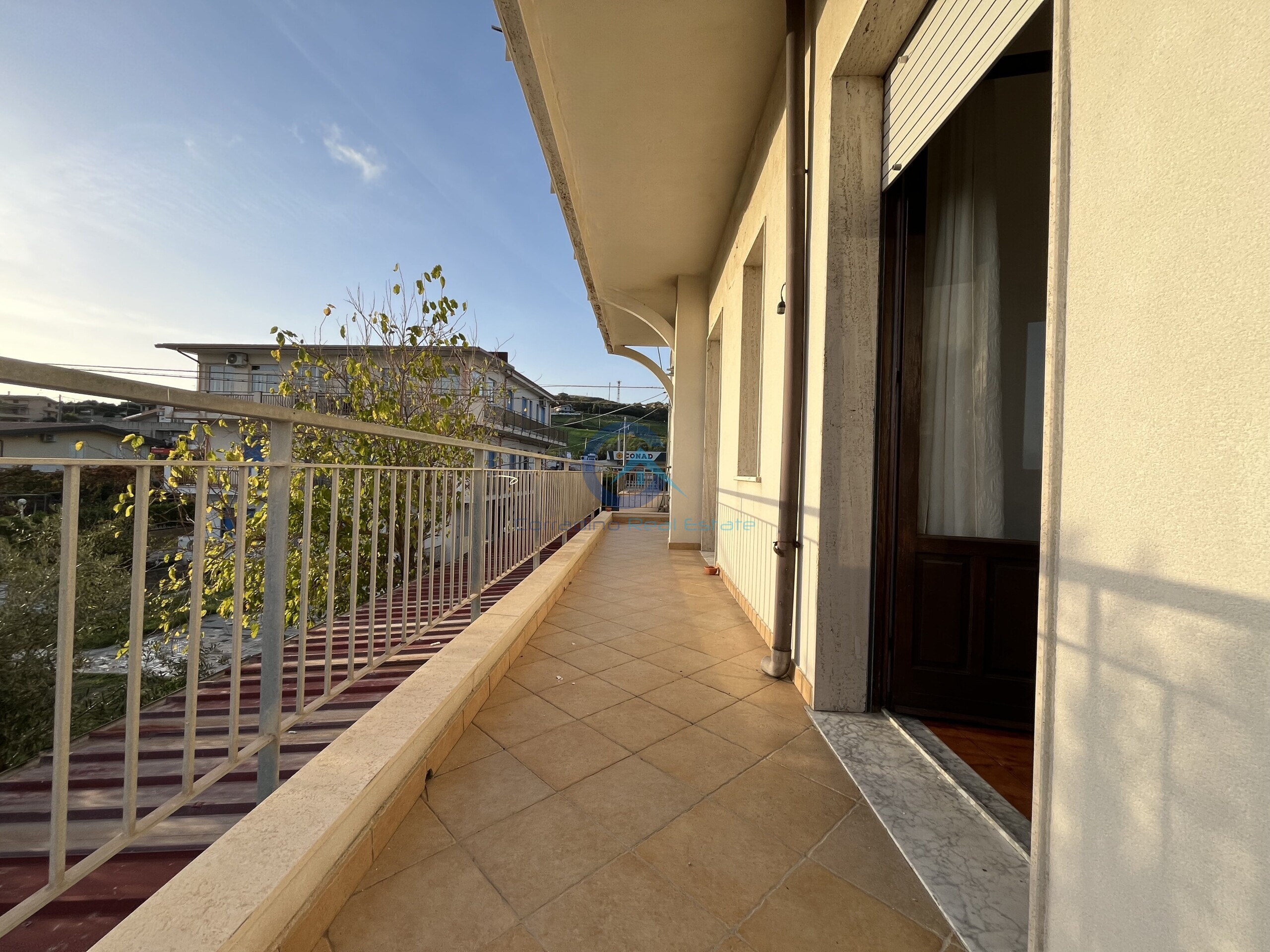 Bilocale con giardino in via nazionale 152, Riace