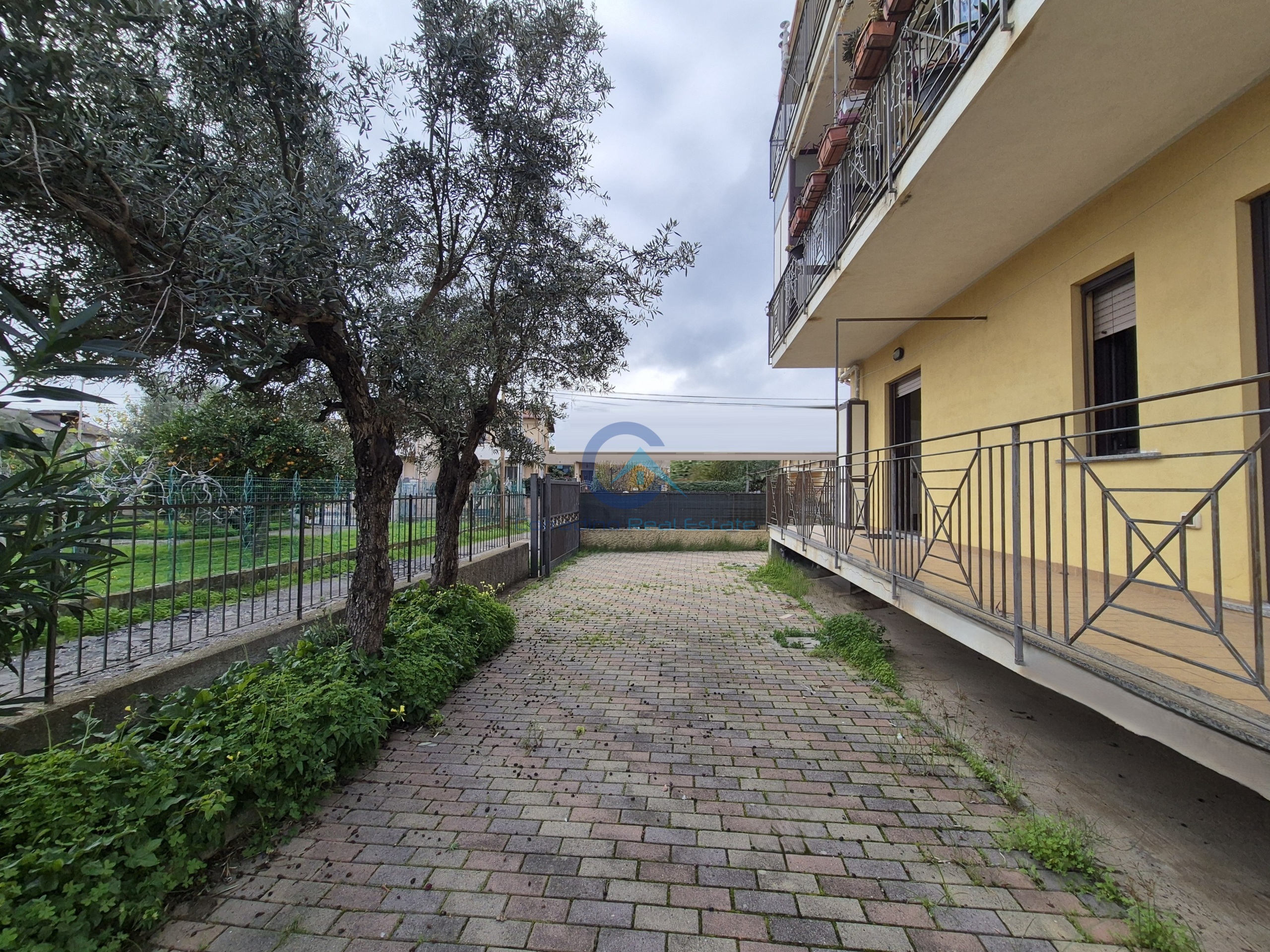 Trilocale con giardino in via trapani 2, Catanzaro