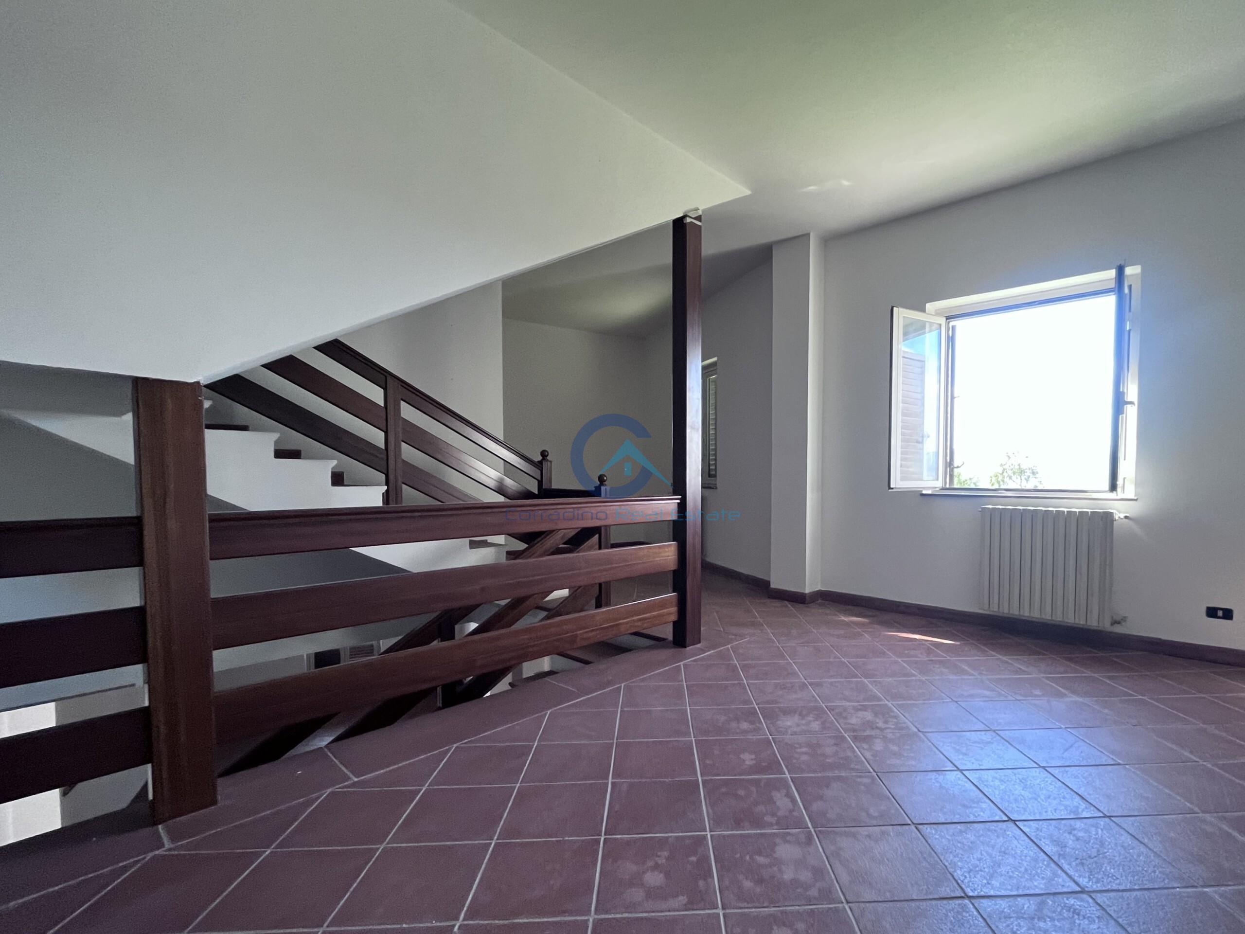 Villa con giardino in via guido puccio 23, Catanzaro