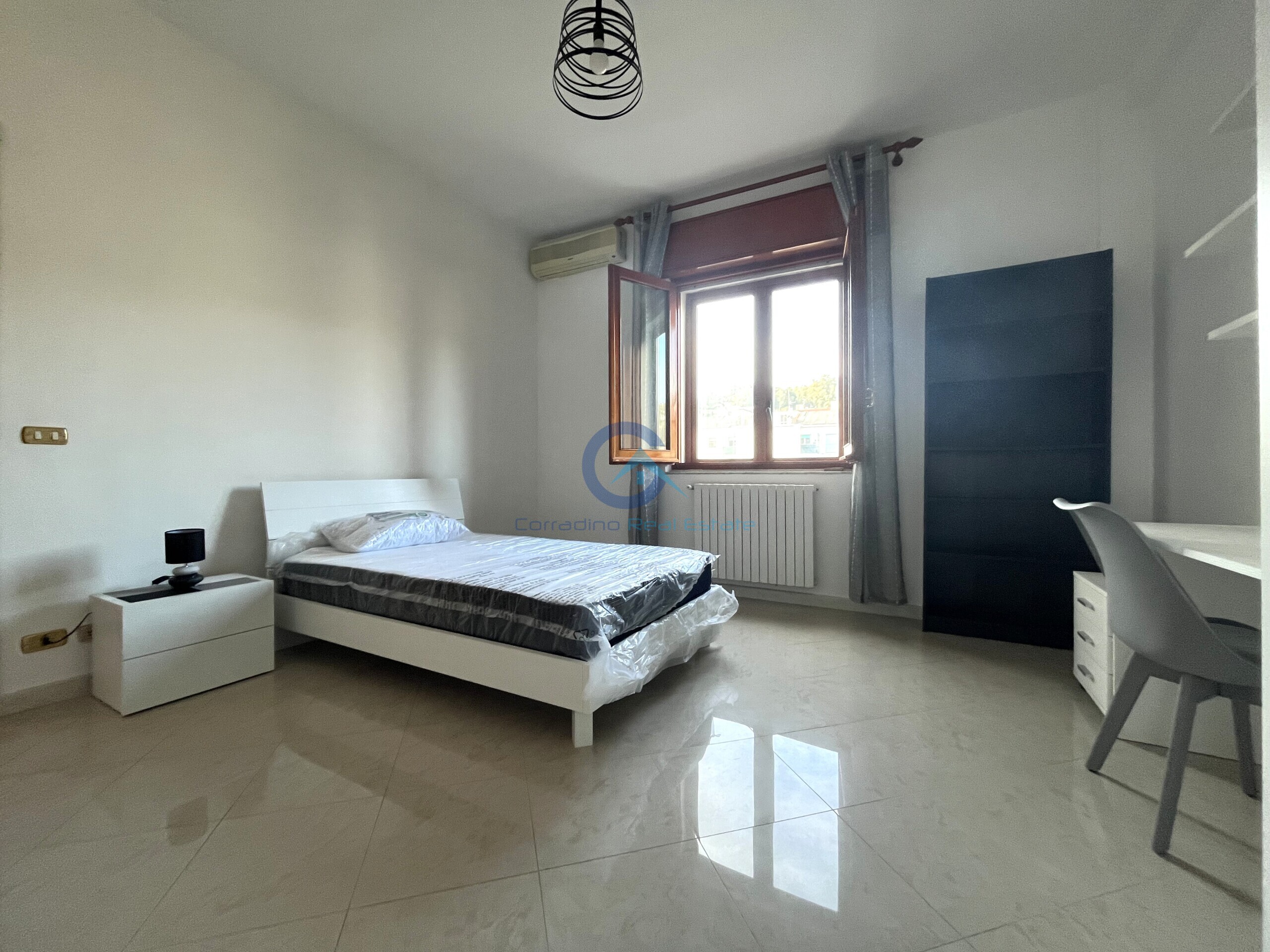 Trilocale con giardino in viale magna grecia 157, Catanzaro