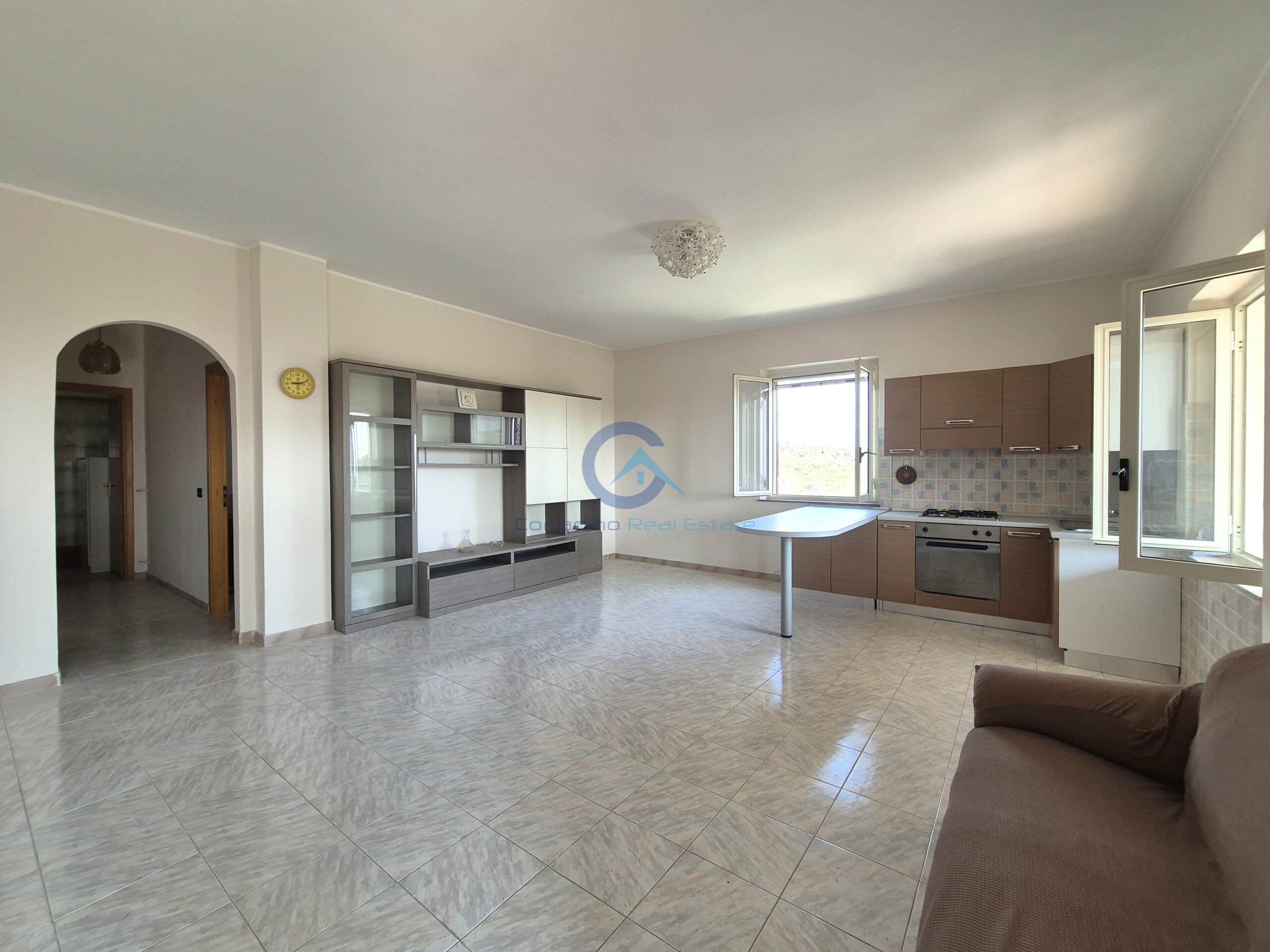 Trilocale con terrazzo, Catanzaro lido casciolino