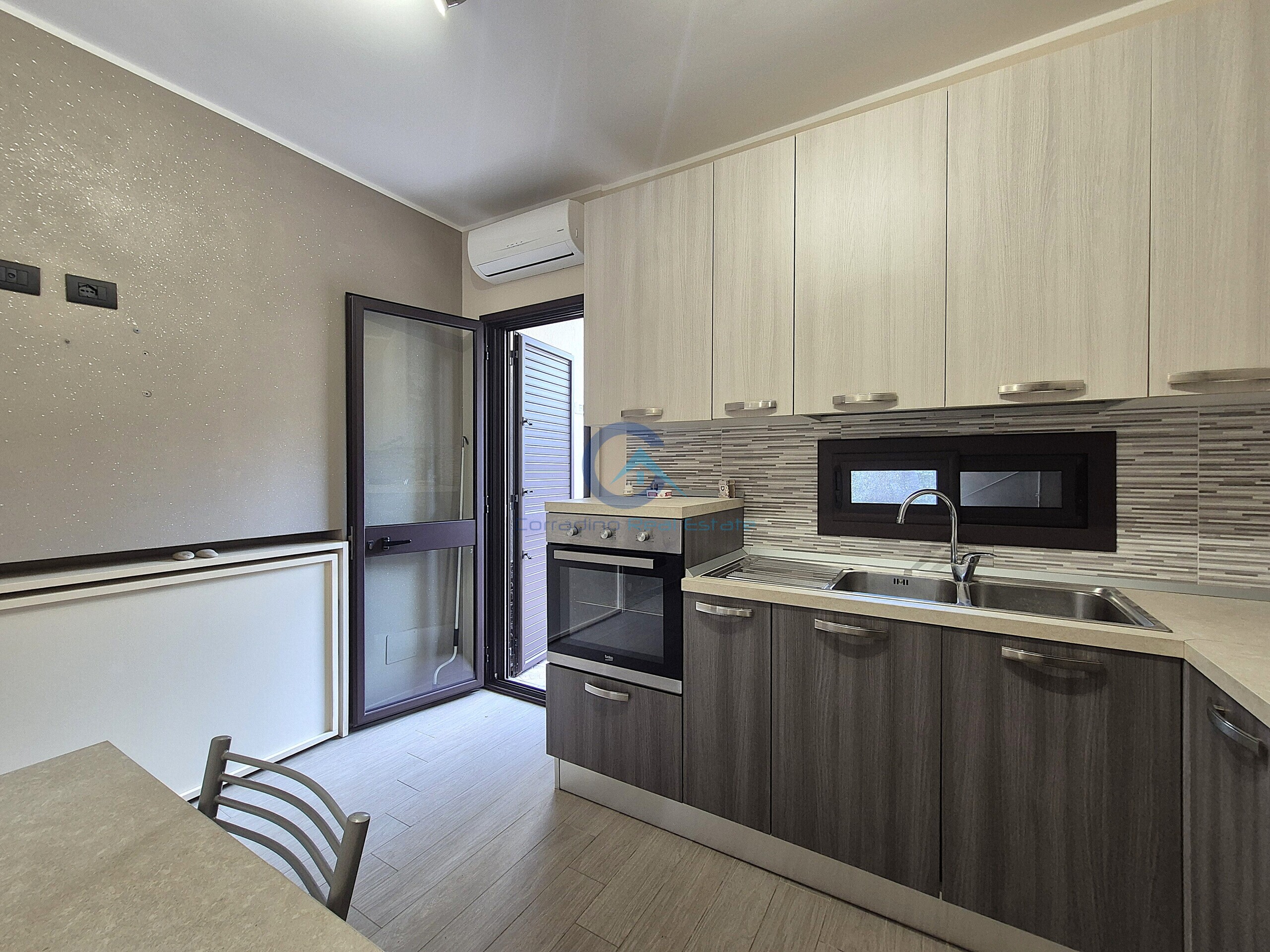 Villetta a schiera con giardino in via nausica 4, Borgia