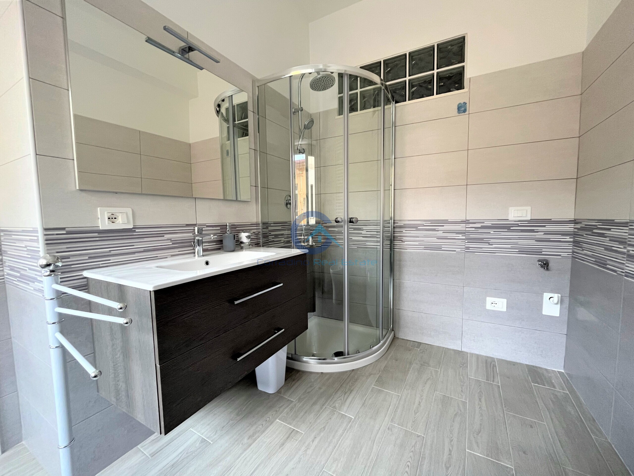 Trilocale ristrutturato in via genova 13, Catanzaro