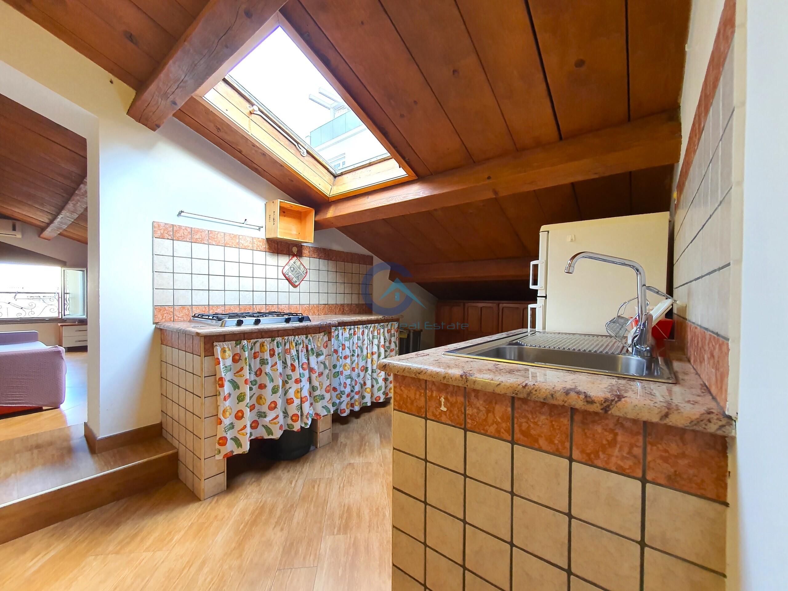 Monolocale ristrutturato, Catanzaro centro