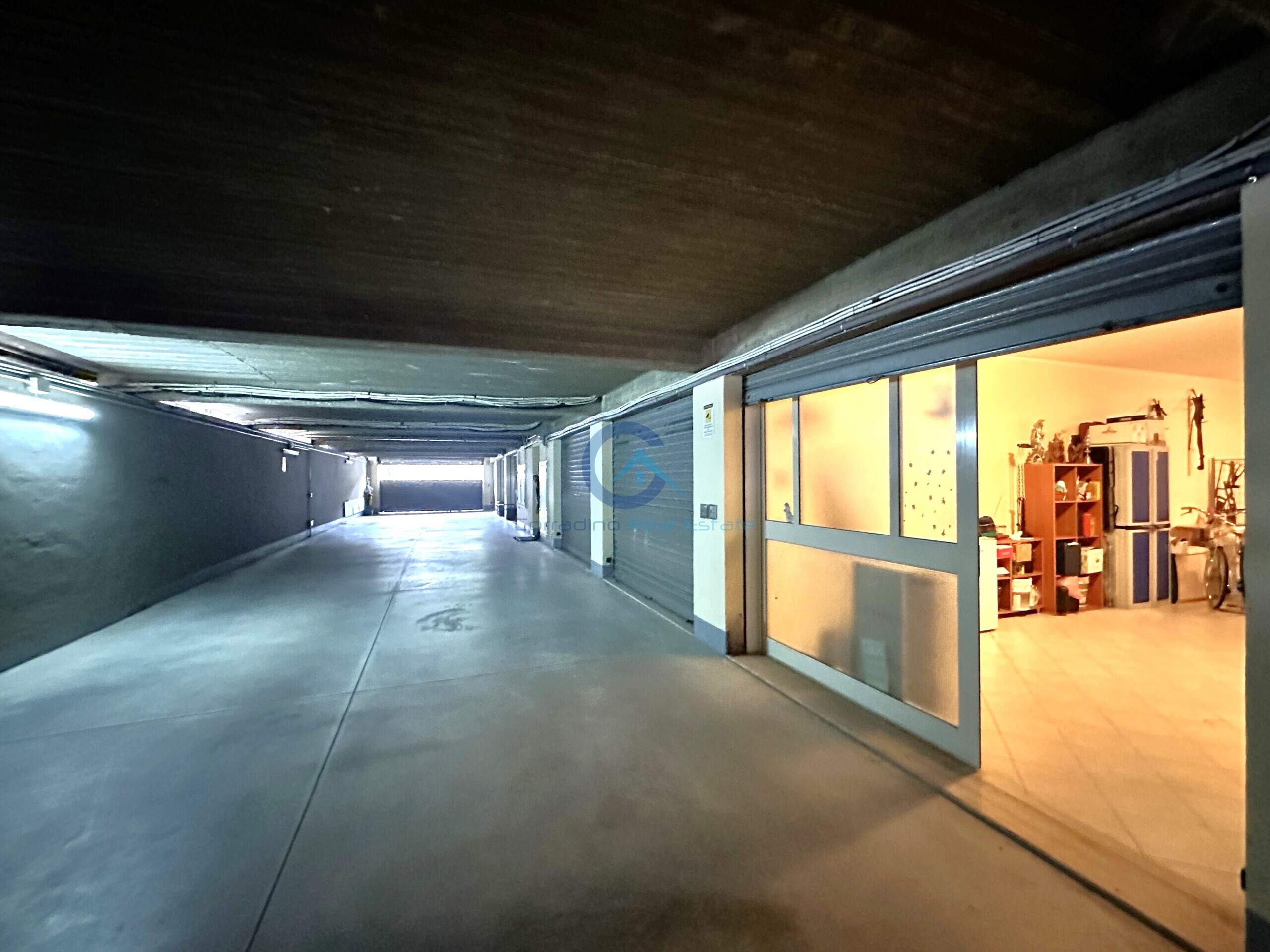 Box/Garage 50mq in vendita in via laerte 5, Squillace